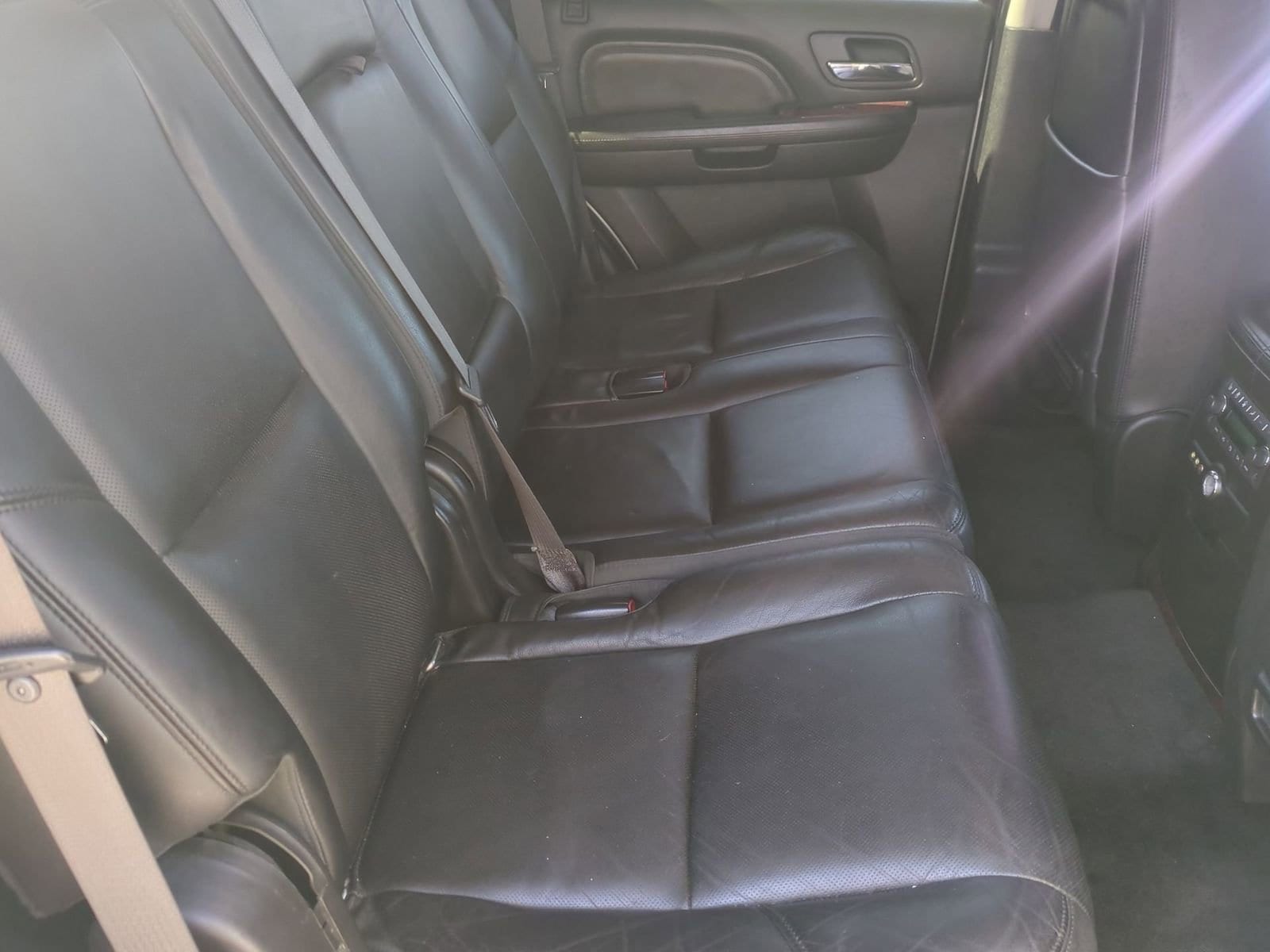 Thumbnail: 2012 Cadillac Escalade - 21