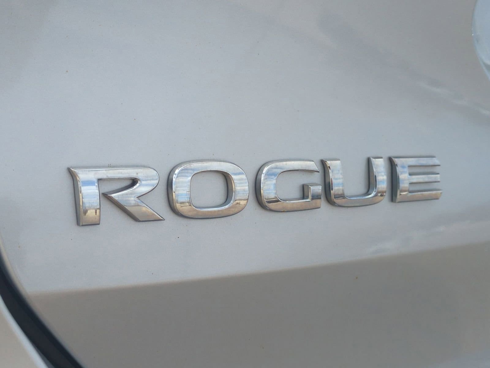 Thumbnail: 2018 Nissan Rogue - 13