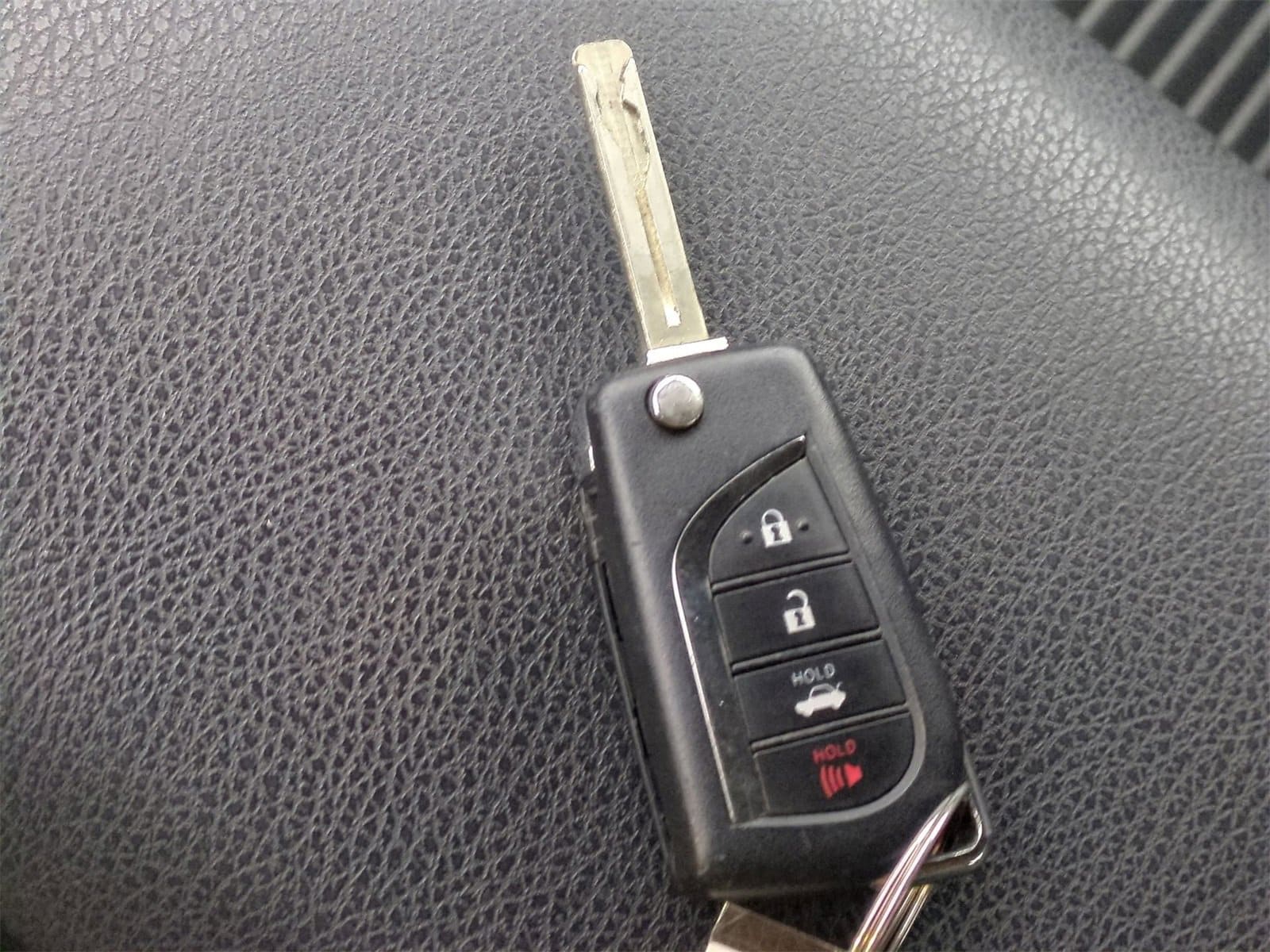 Thumbnail: 2021 Toyota Camry - 33