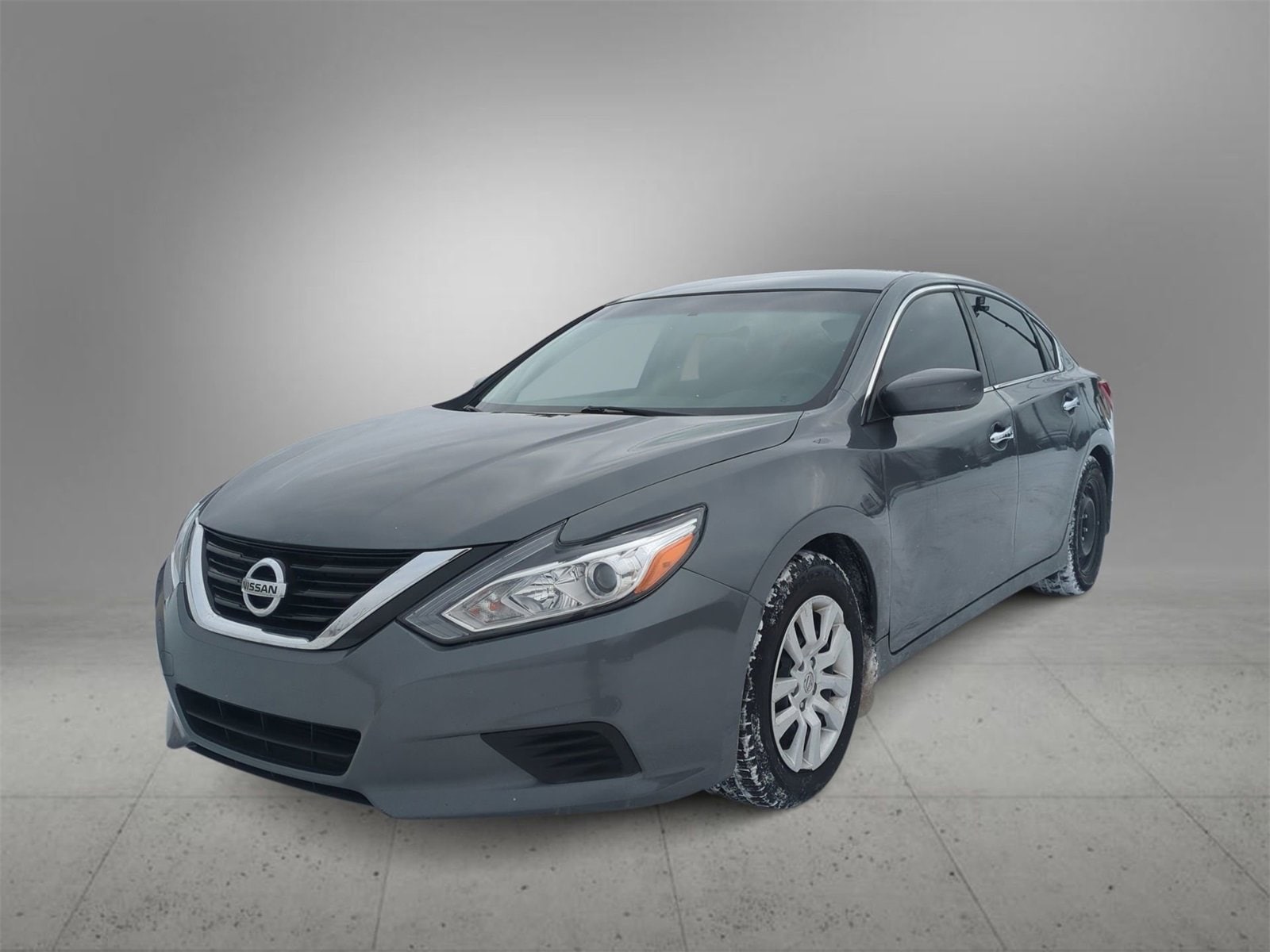 Thumbnail: 2018 Nissan Altima - 4