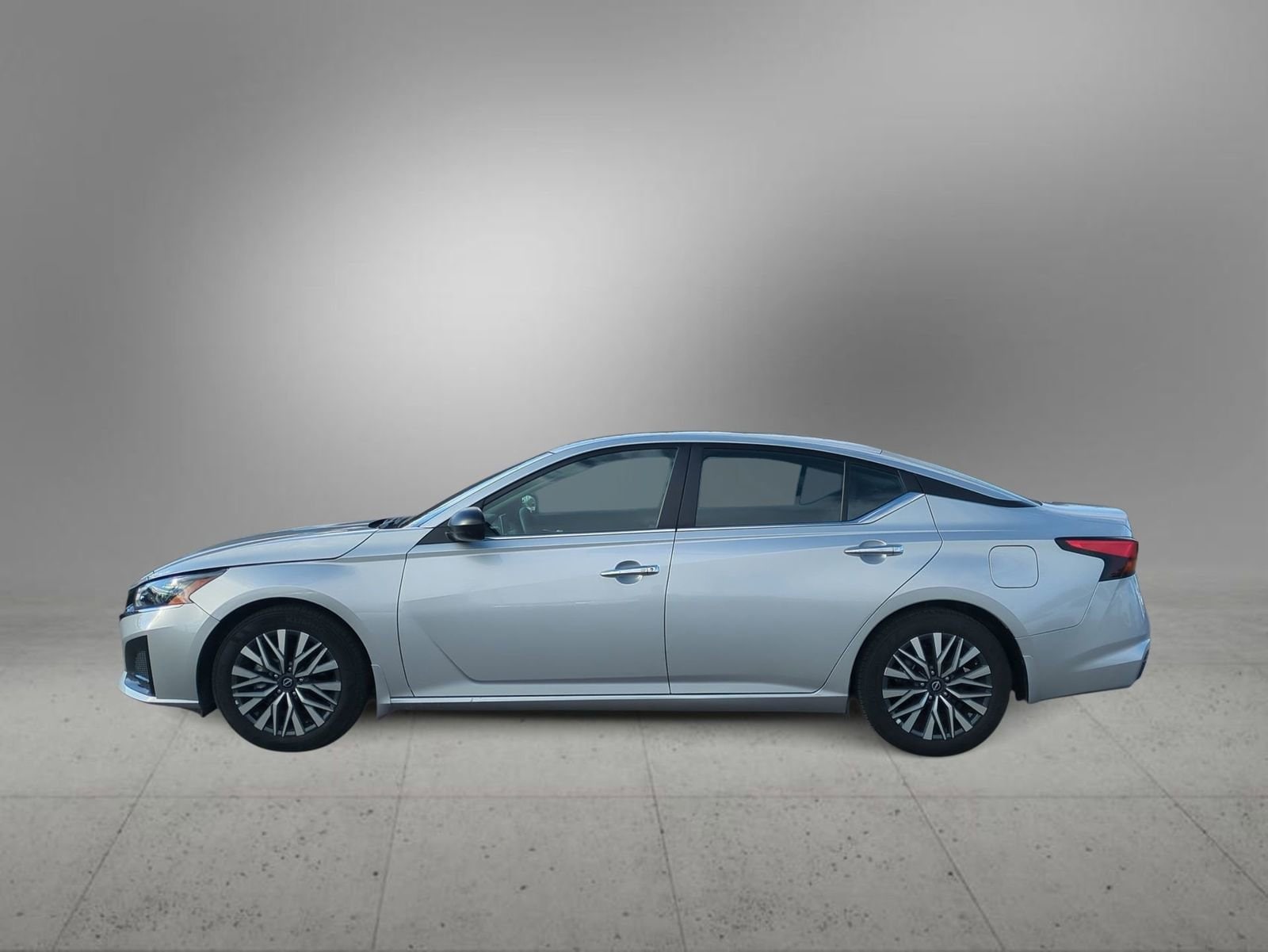 Thumbnail: 2024 Nissan Altima - 5