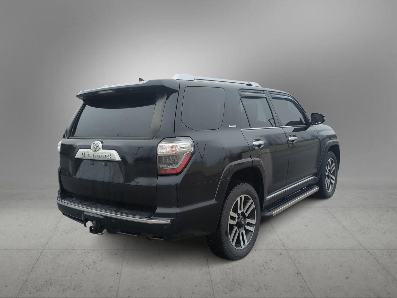 Thumbnail: 2015 Toyota 4Runner - 8