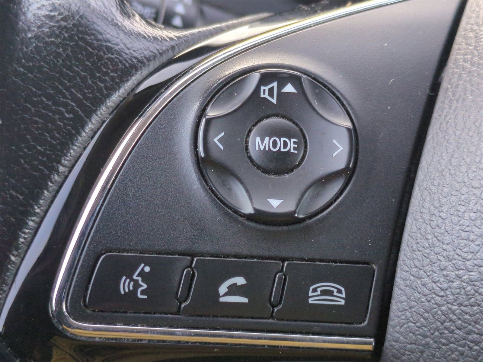 Thumbnail: 2017 Mitsubishi Outlander - 22