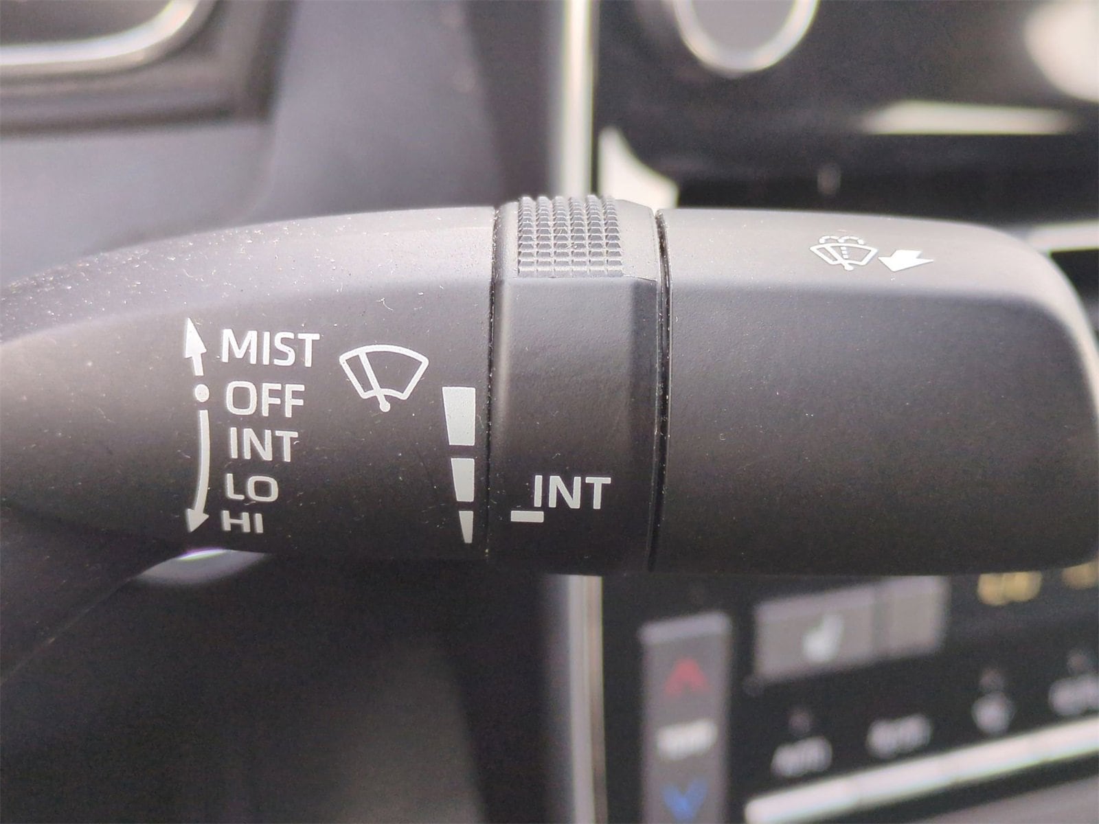 Thumbnail: 2019 Toyota Avalon - 27