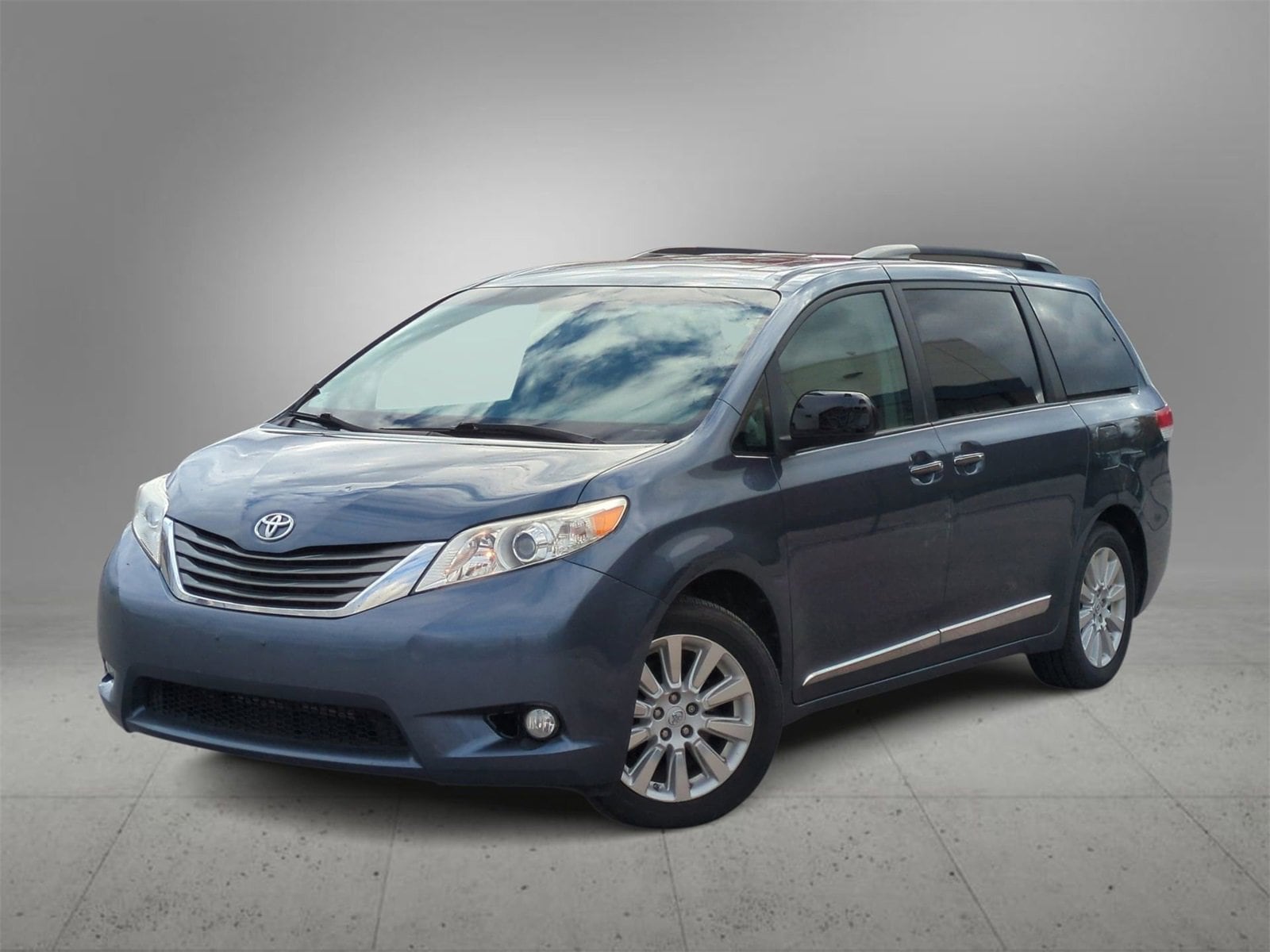 2014 Toyota Sienna XLE