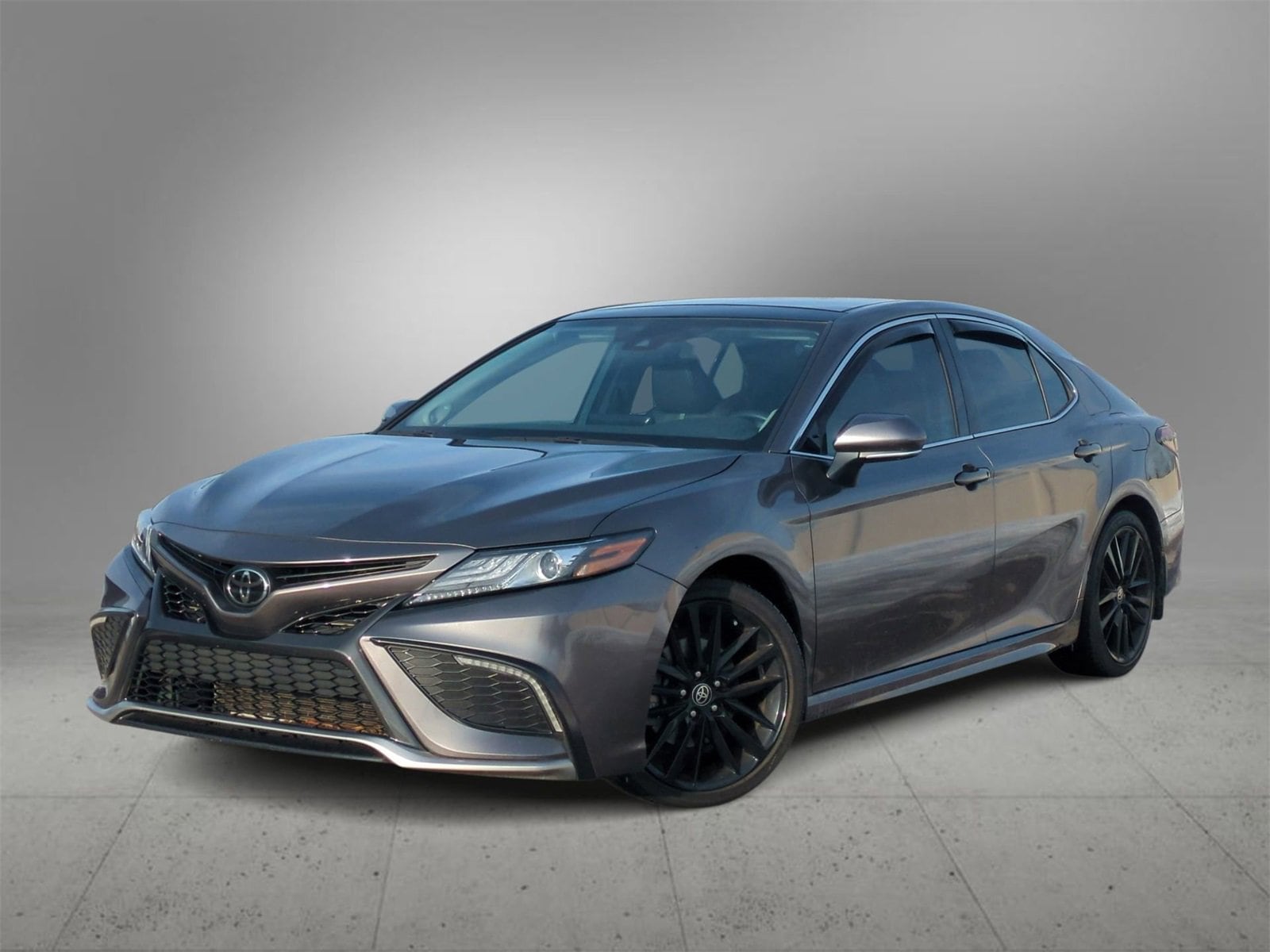 2023 Toyota Camry XSE's photo