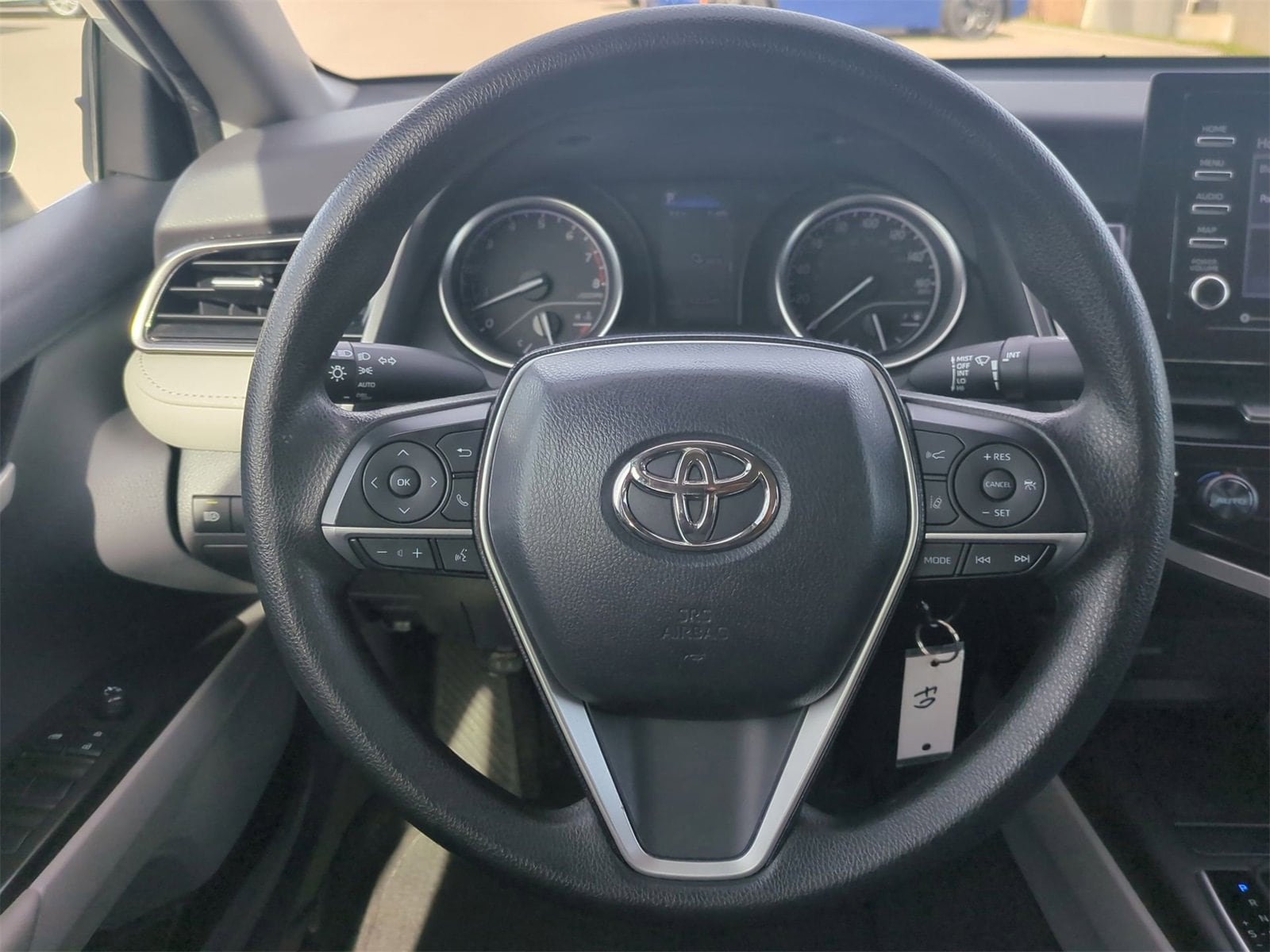 Thumbnail: 2023 Toyota Camry - 22