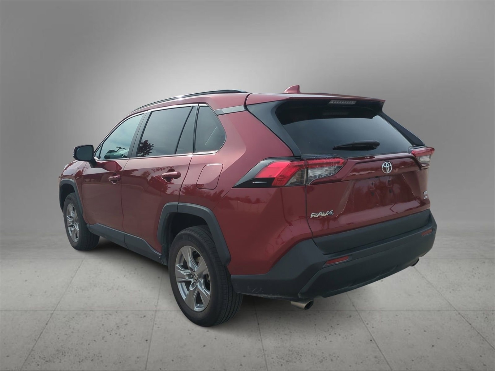 Thumbnail: 2022 Toyota RAV4 - 6