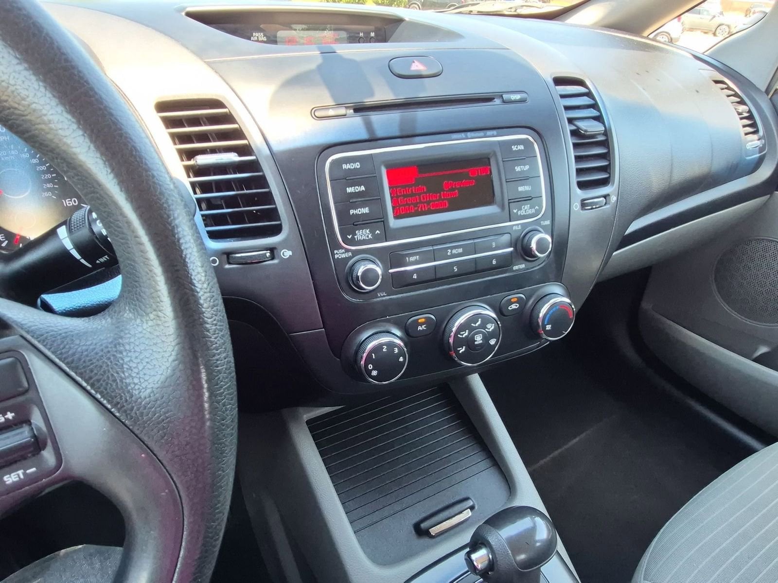 Thumbnail: 2015 Kia Forte - 26