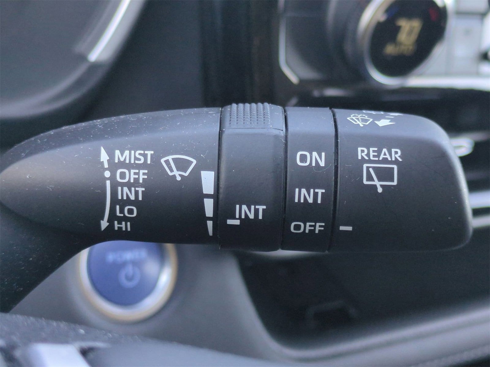 Thumbnail: 2021 Toyota Highlander - 27