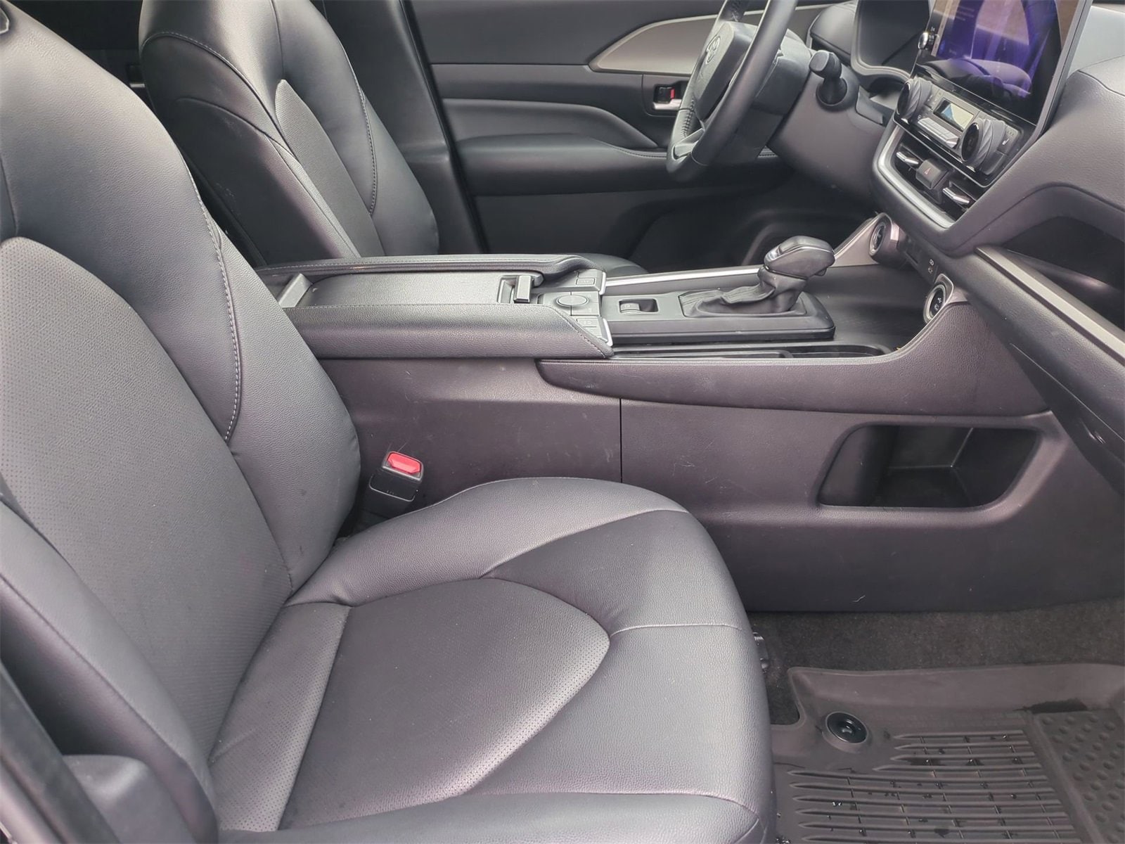 Thumbnail: 2024 Toyota Grand Highlander - 22