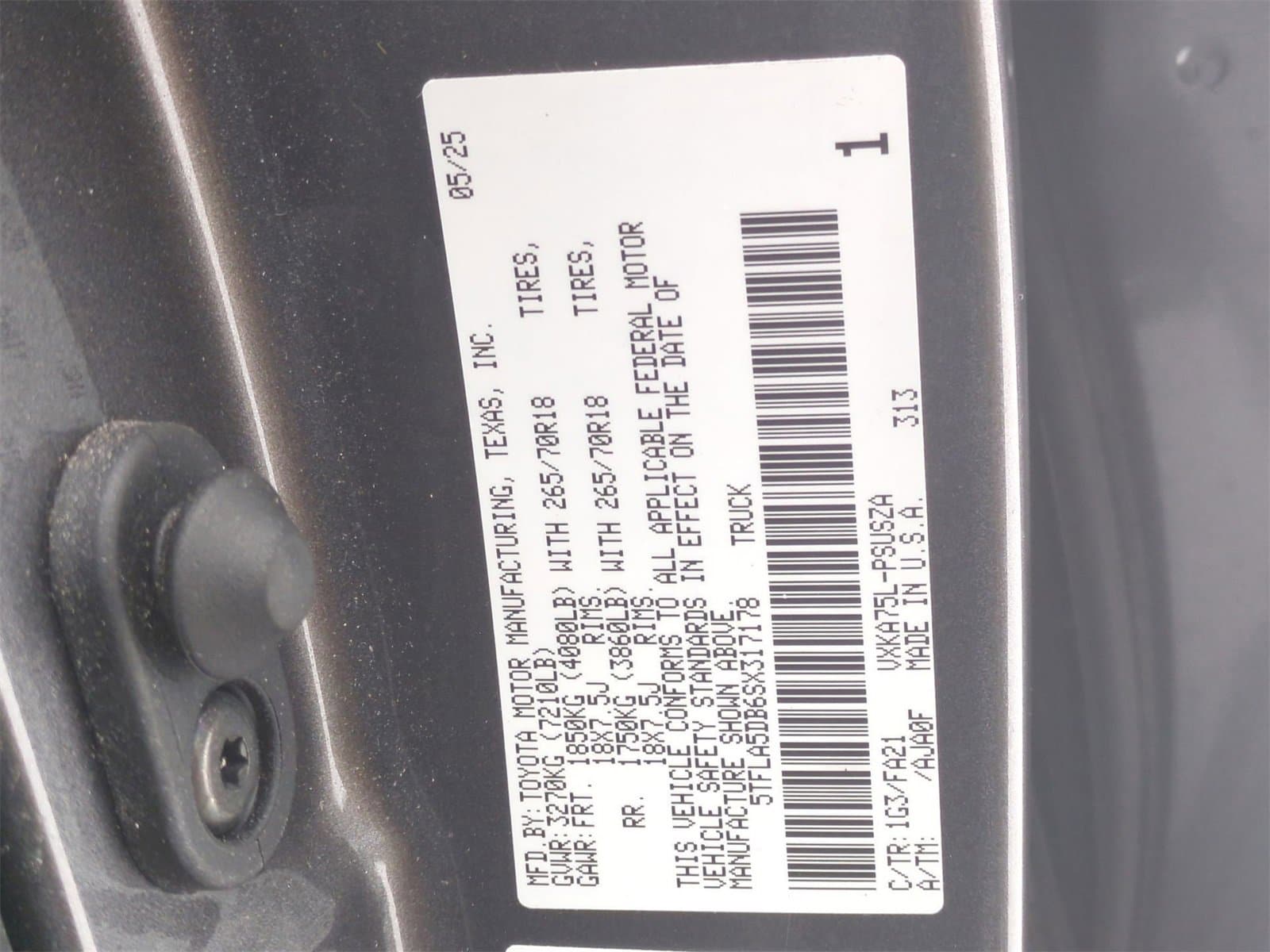 Thumbnail: 2025 Toyota Tundra - 35