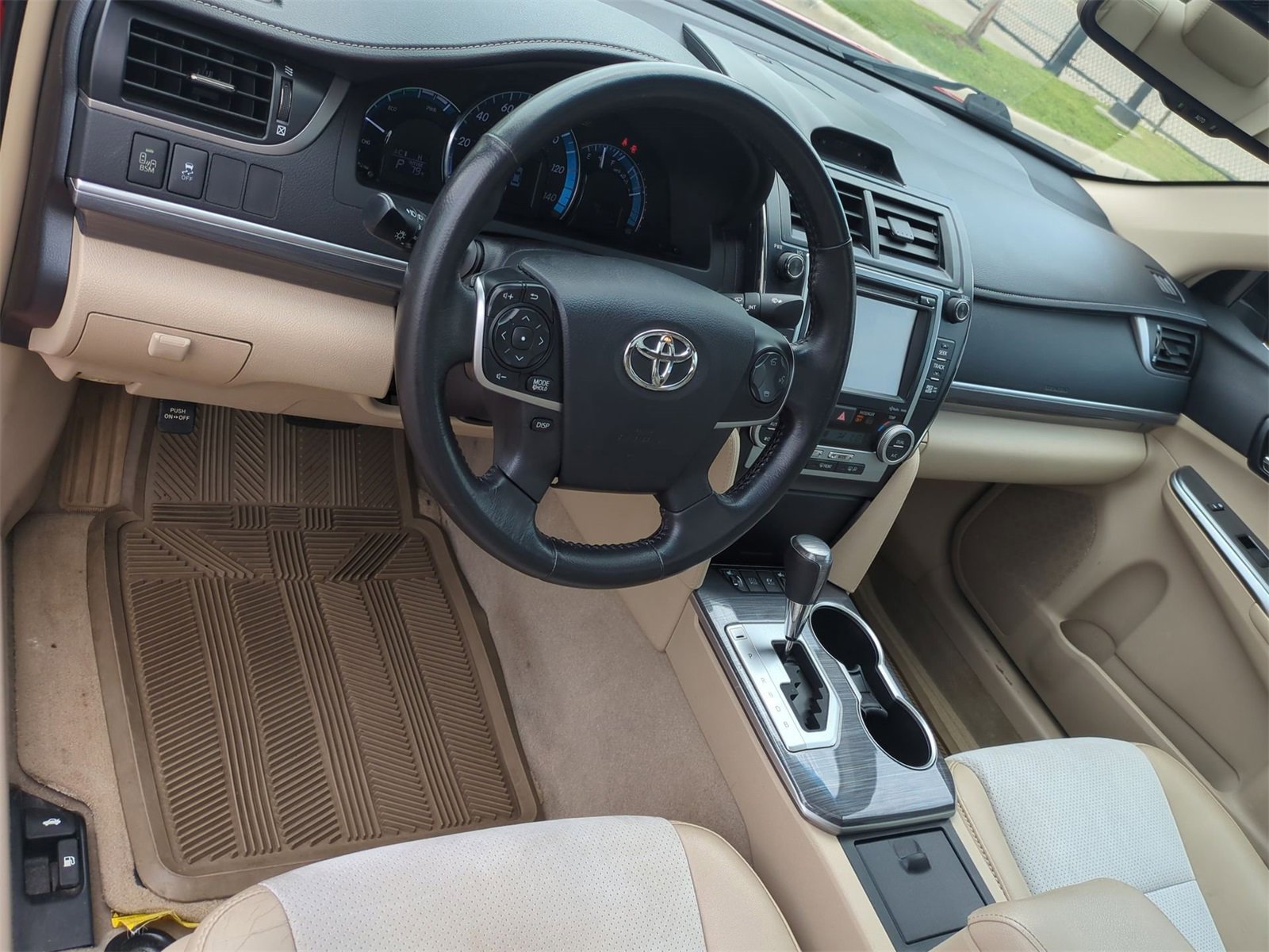 Thumbnail: 2014 Toyota Camry - 10