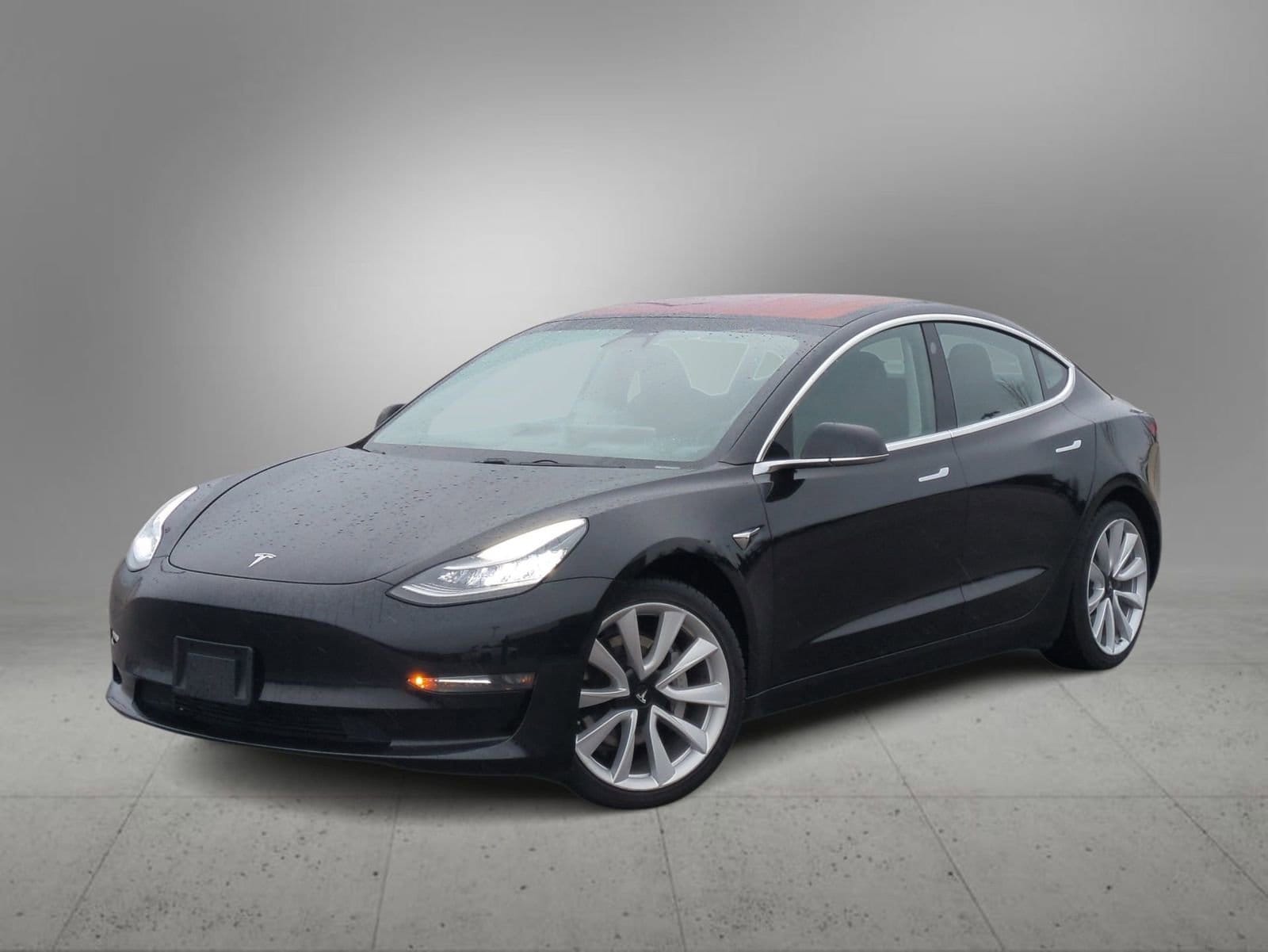 Thumbnail: 2018 Tesla Model 3 - 1