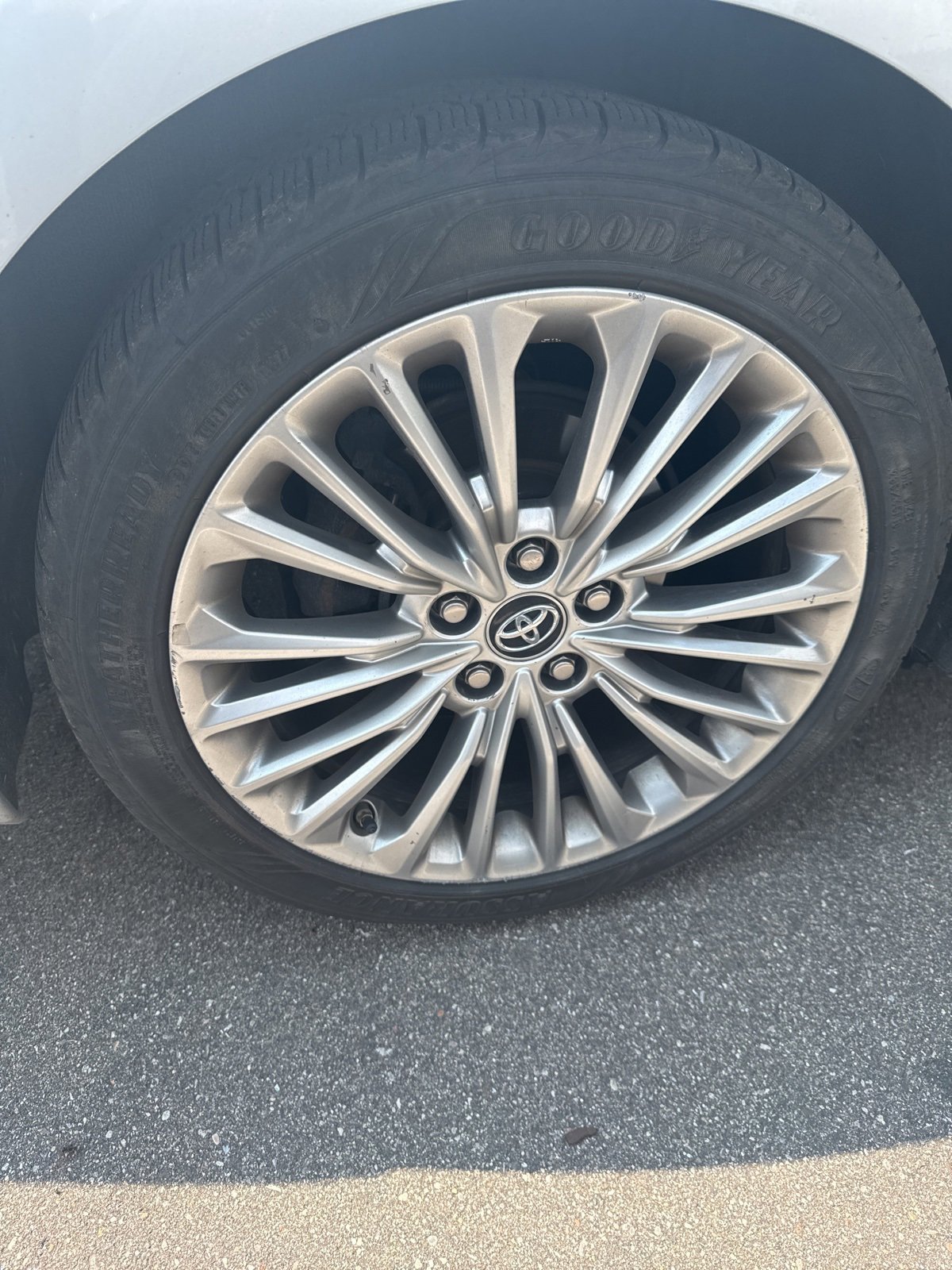 Thumbnail: 2019 Toyota Avalon - 6