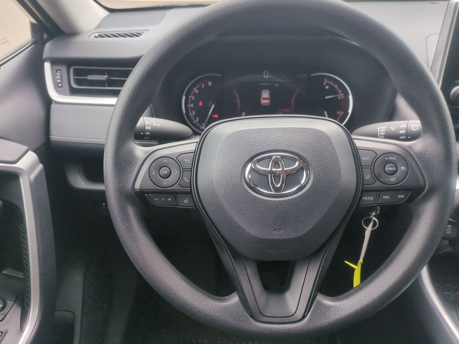 Thumbnail: 2025 Toyota RAV4 - 22