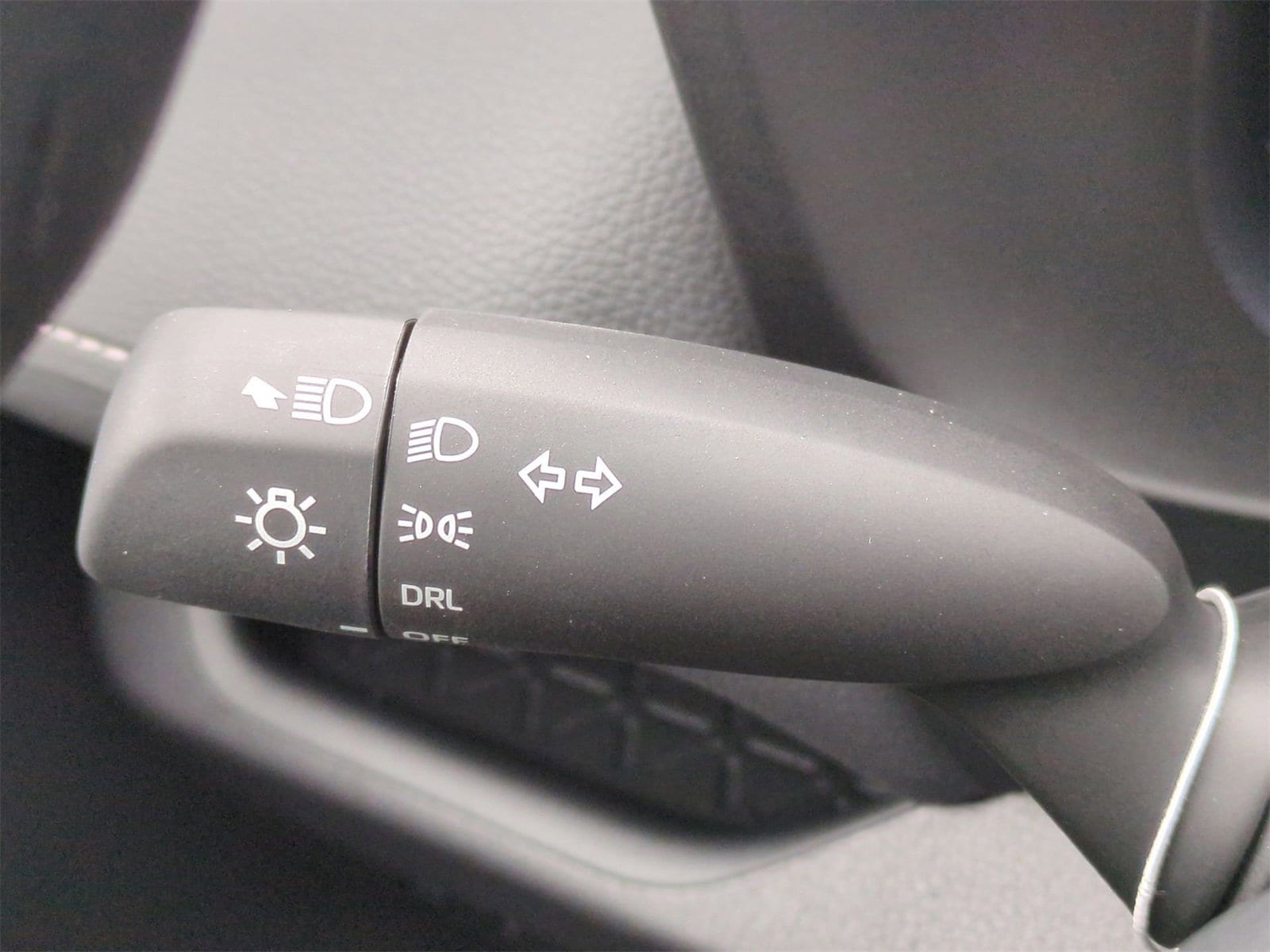 Thumbnail: 2025 Toyota RAV4 - 26