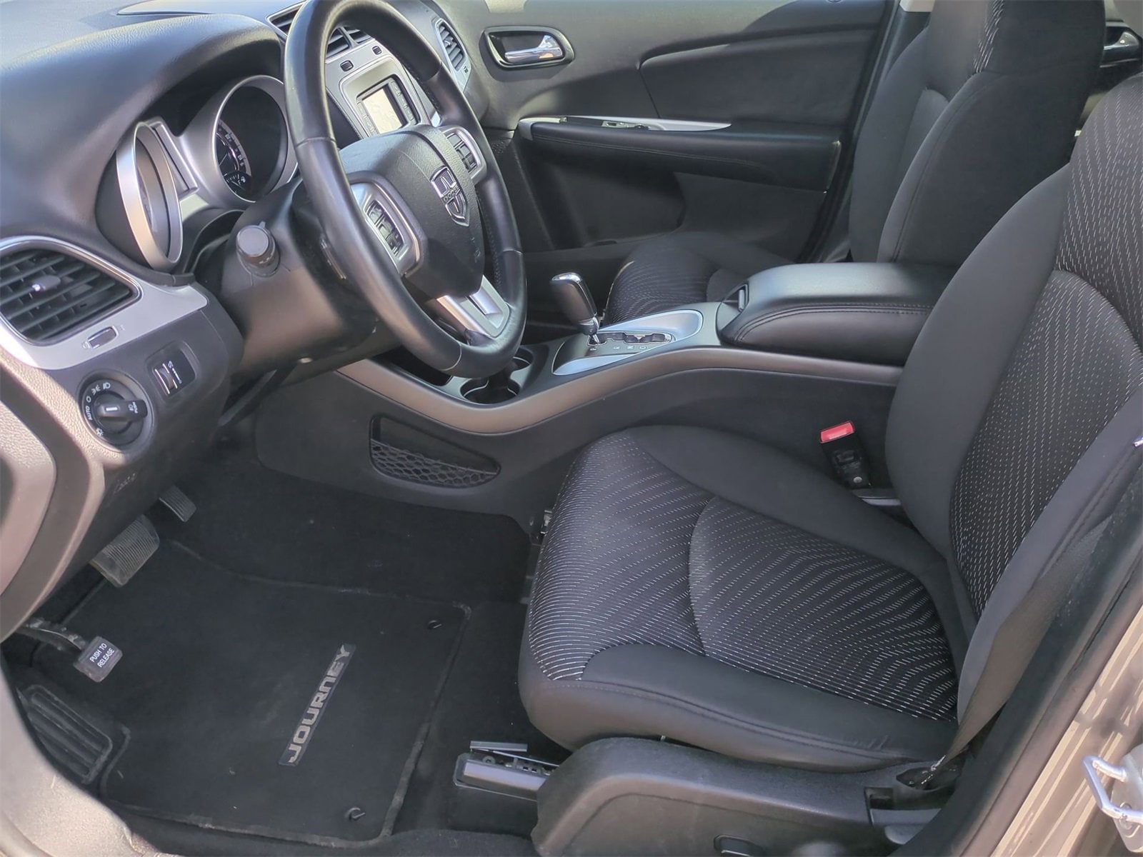 Thumbnail: 2013 Dodge Journey - 16