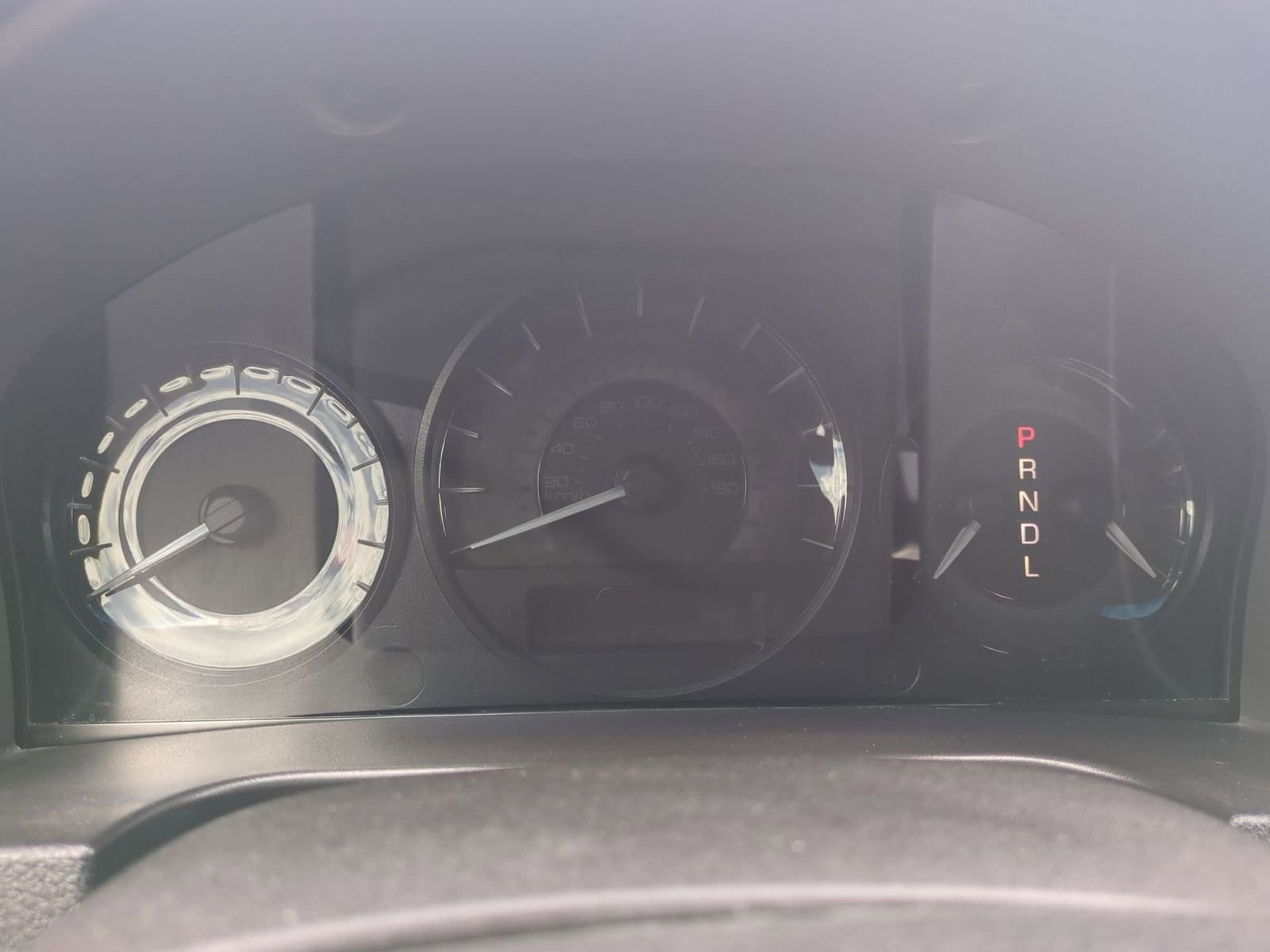 Thumbnail: 2010 Mercury Milan - 30