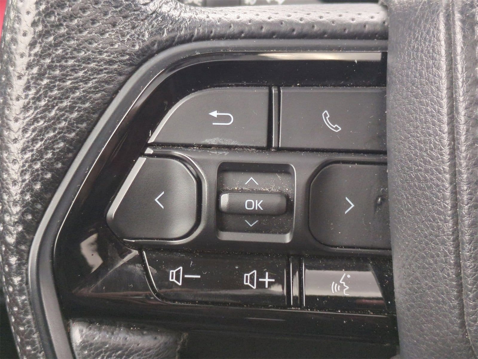 Thumbnail: 2022 Toyota Tundra - 25