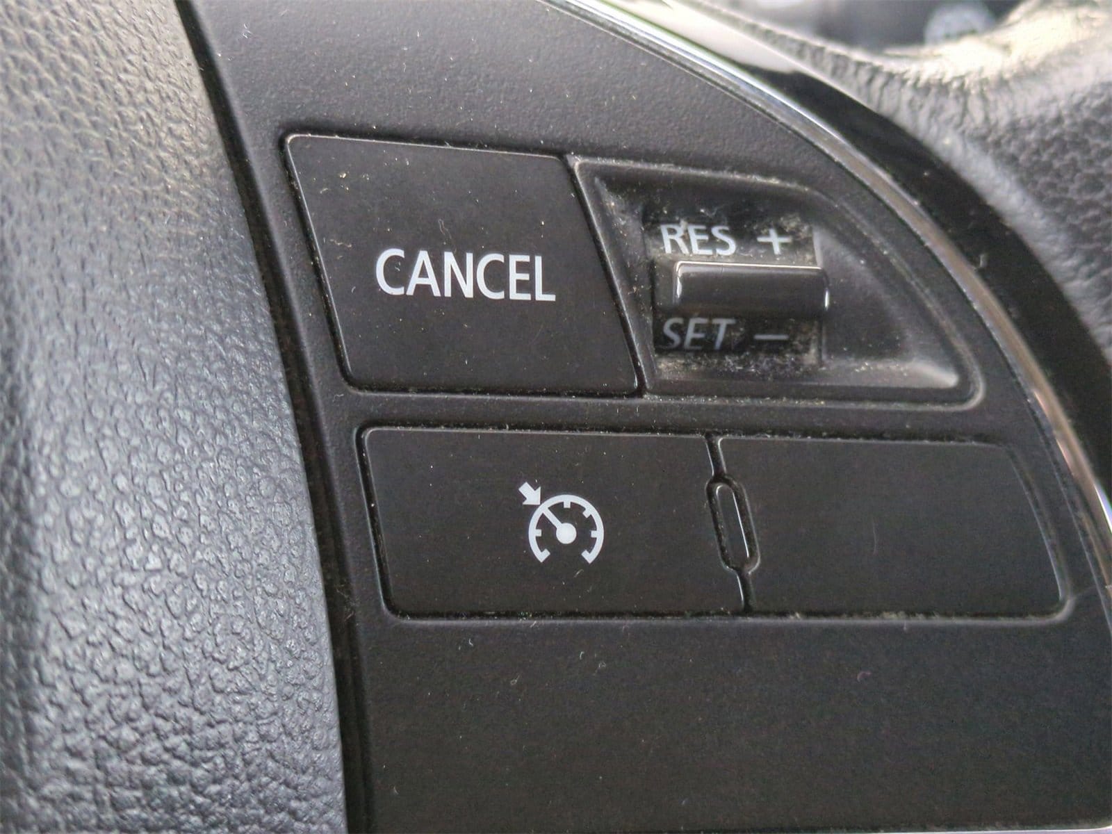 Thumbnail: 2017 Mitsubishi Outlander - 23