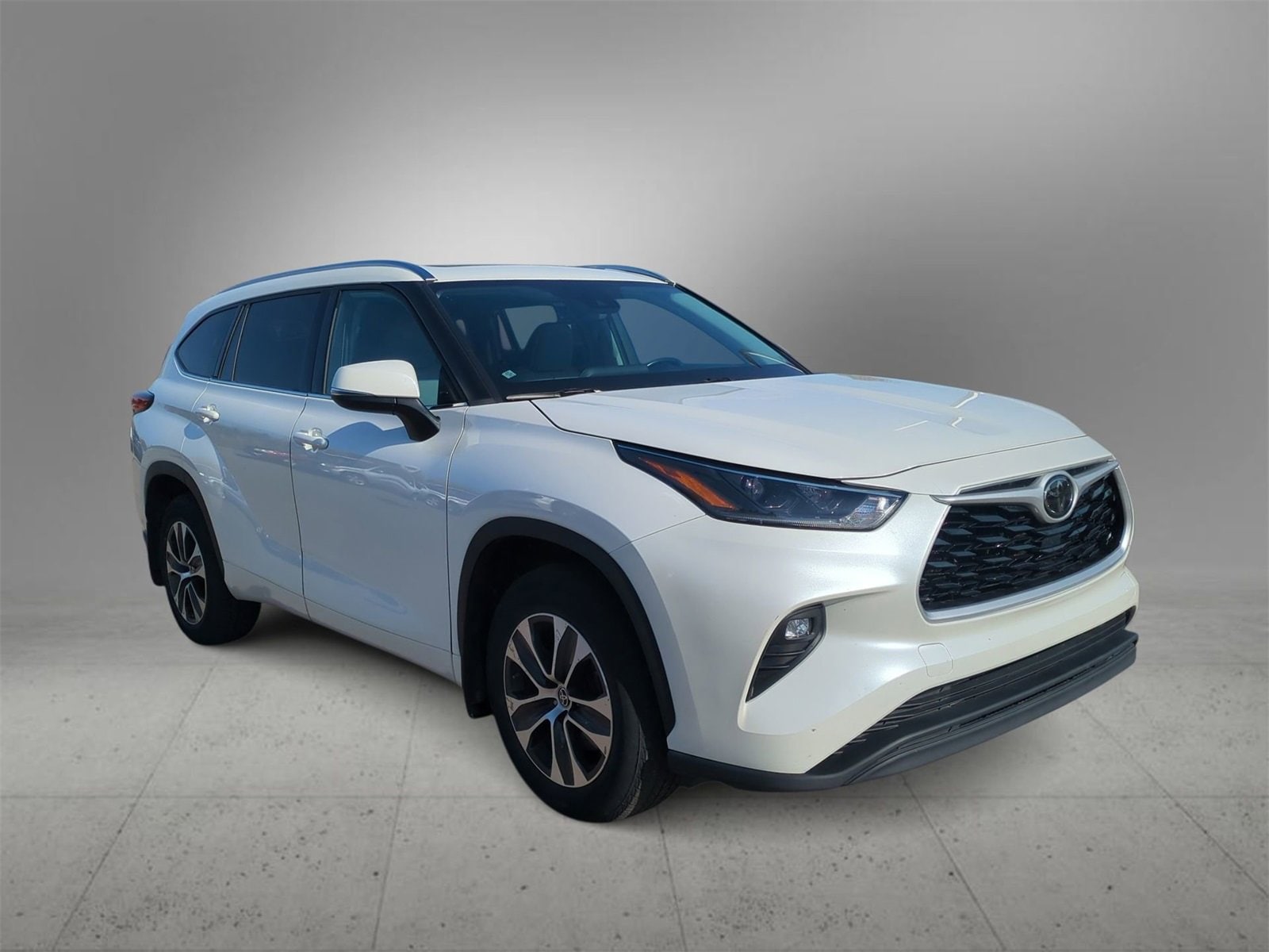 Thumbnail: 2021 Toyota Highlander - 2