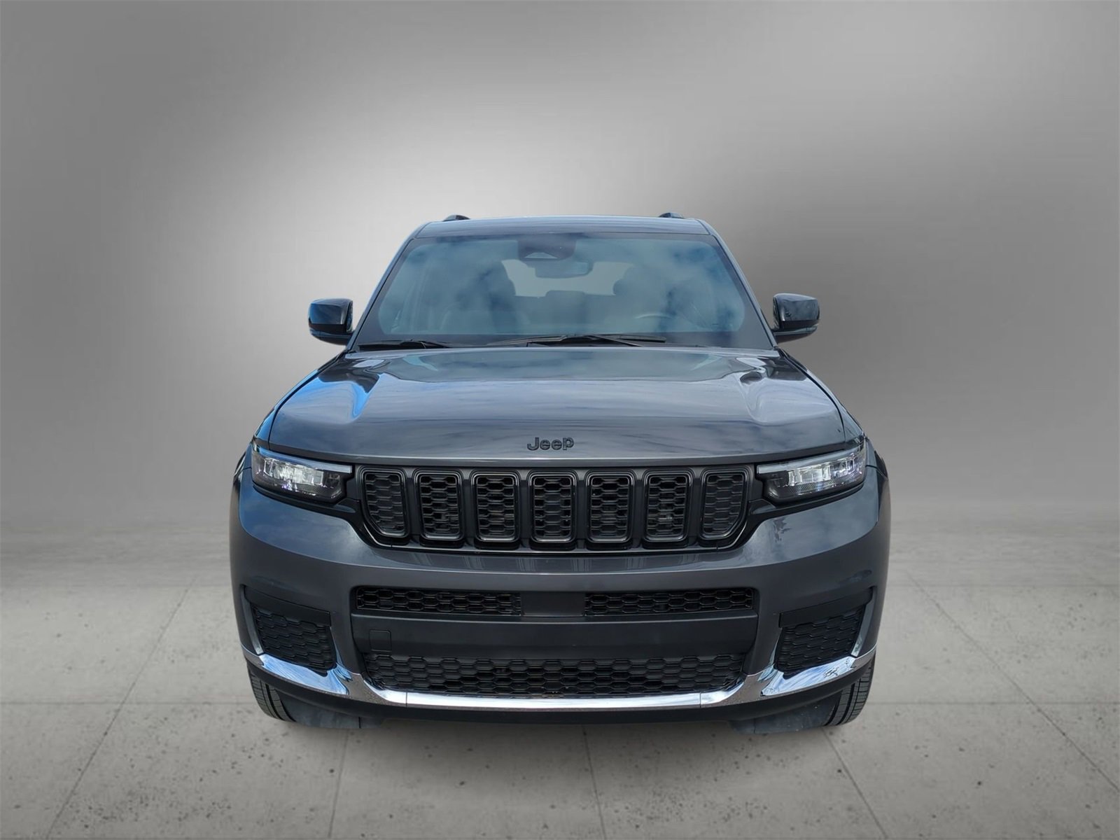 2024 Jeep Grand Cherokee Altitude photo 3