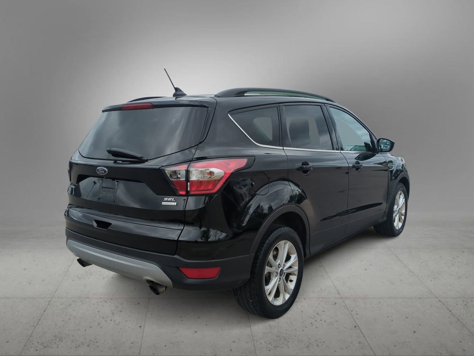 Thumbnail: 2018 Ford Escape - 8