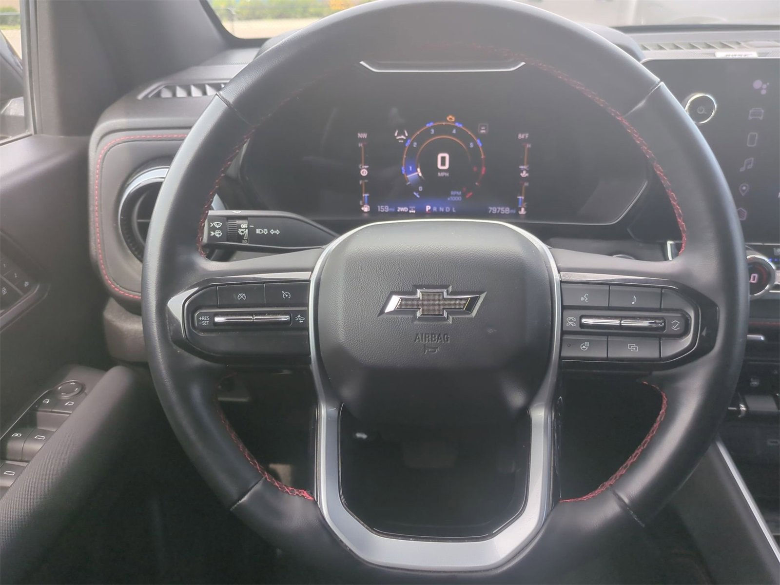 Thumbnail: 2023 Chevrolet Colorado - 24