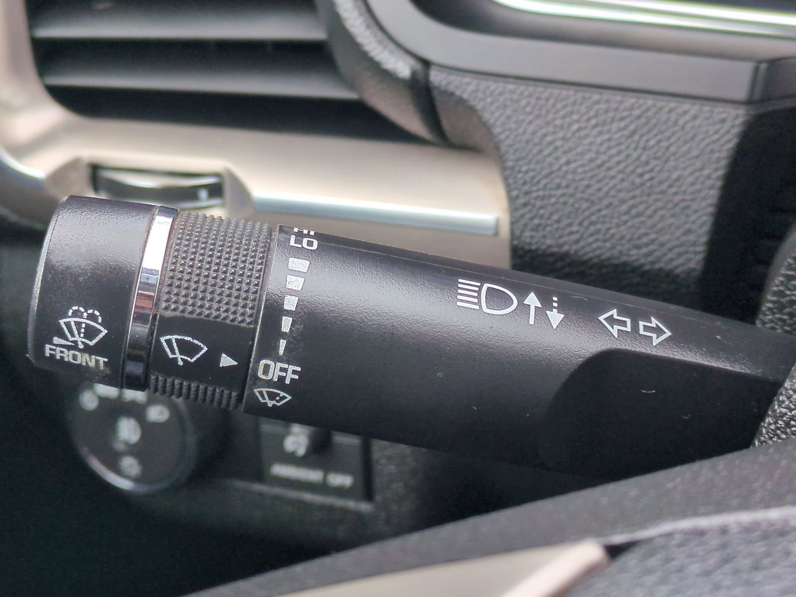 Thumbnail: 2015 GMC Acadia - 27