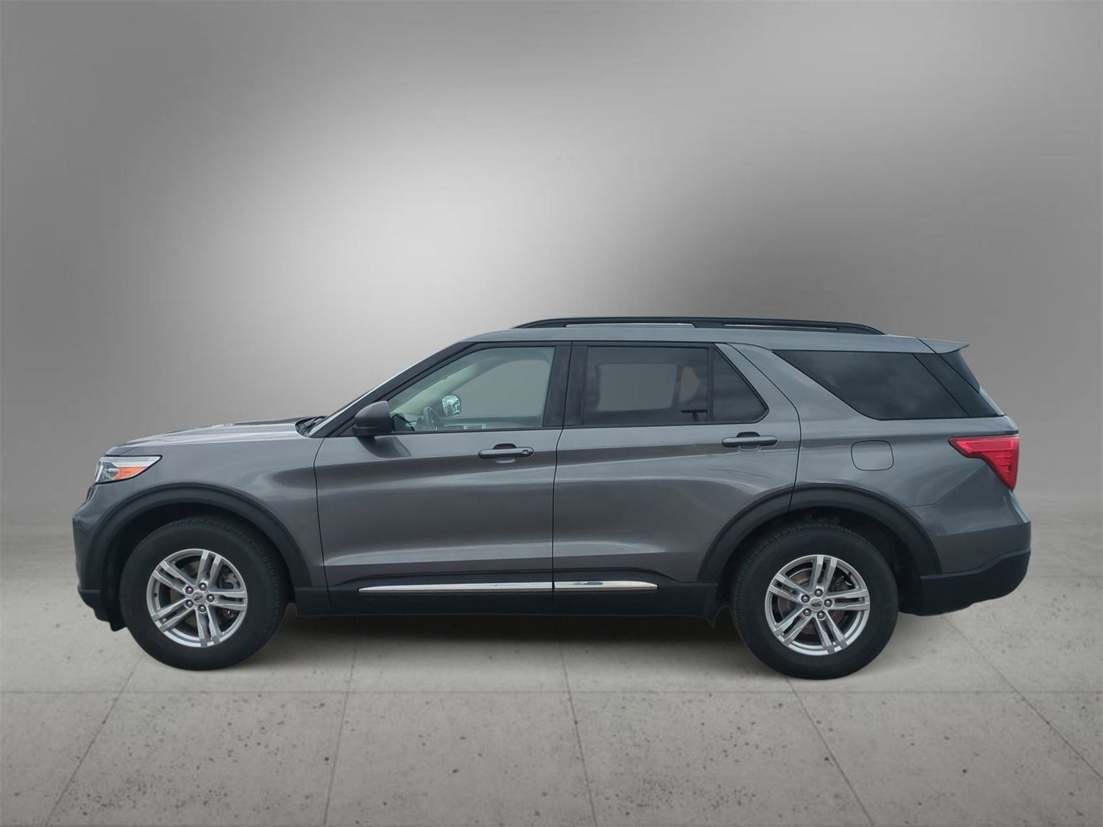 Thumbnail: 2021 Ford Explorer - 5