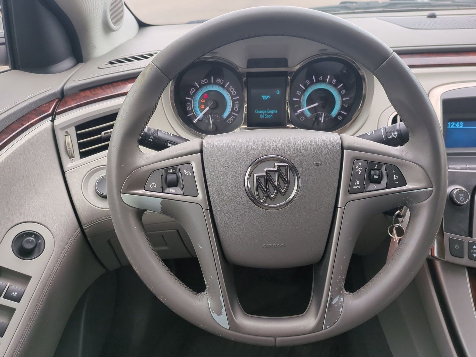 Thumbnail: 2010 Buick LaCrosse - 22