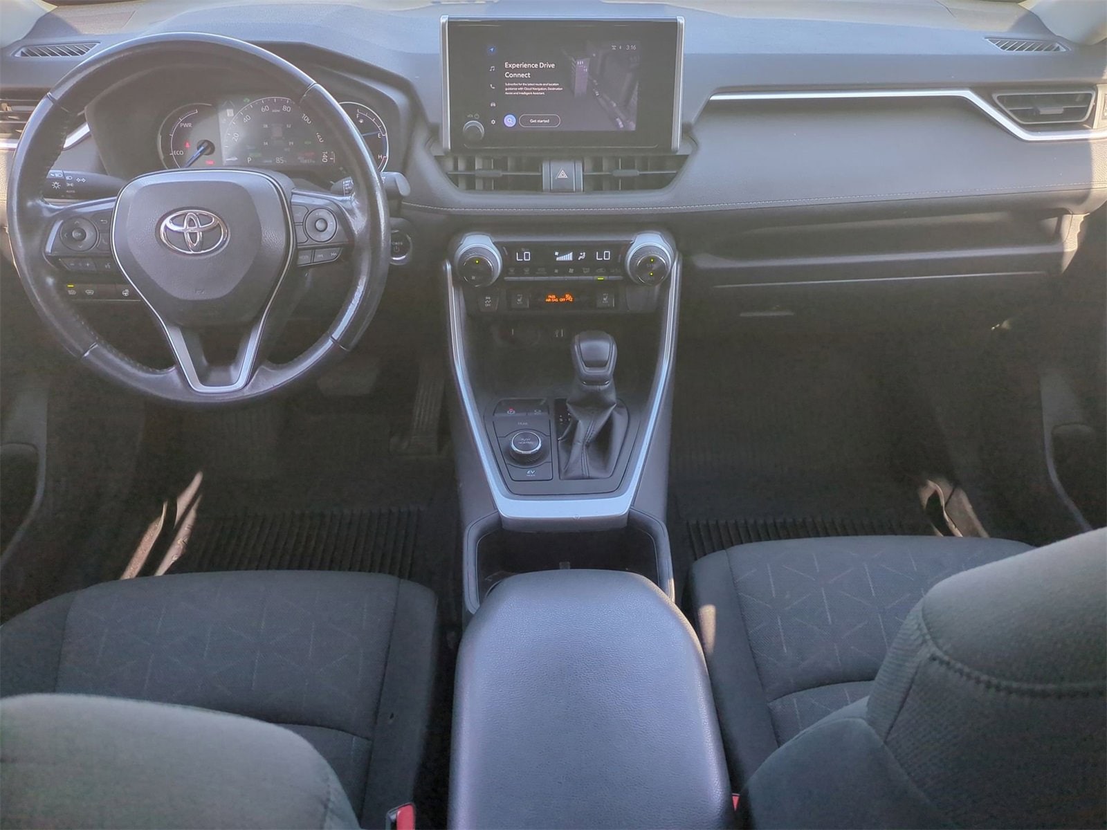 Thumbnail: 2023 Toyota RAV4 - 15