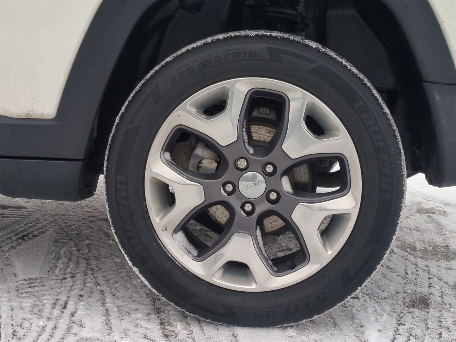 Thumbnail: 2020 Jeep Compass - 14