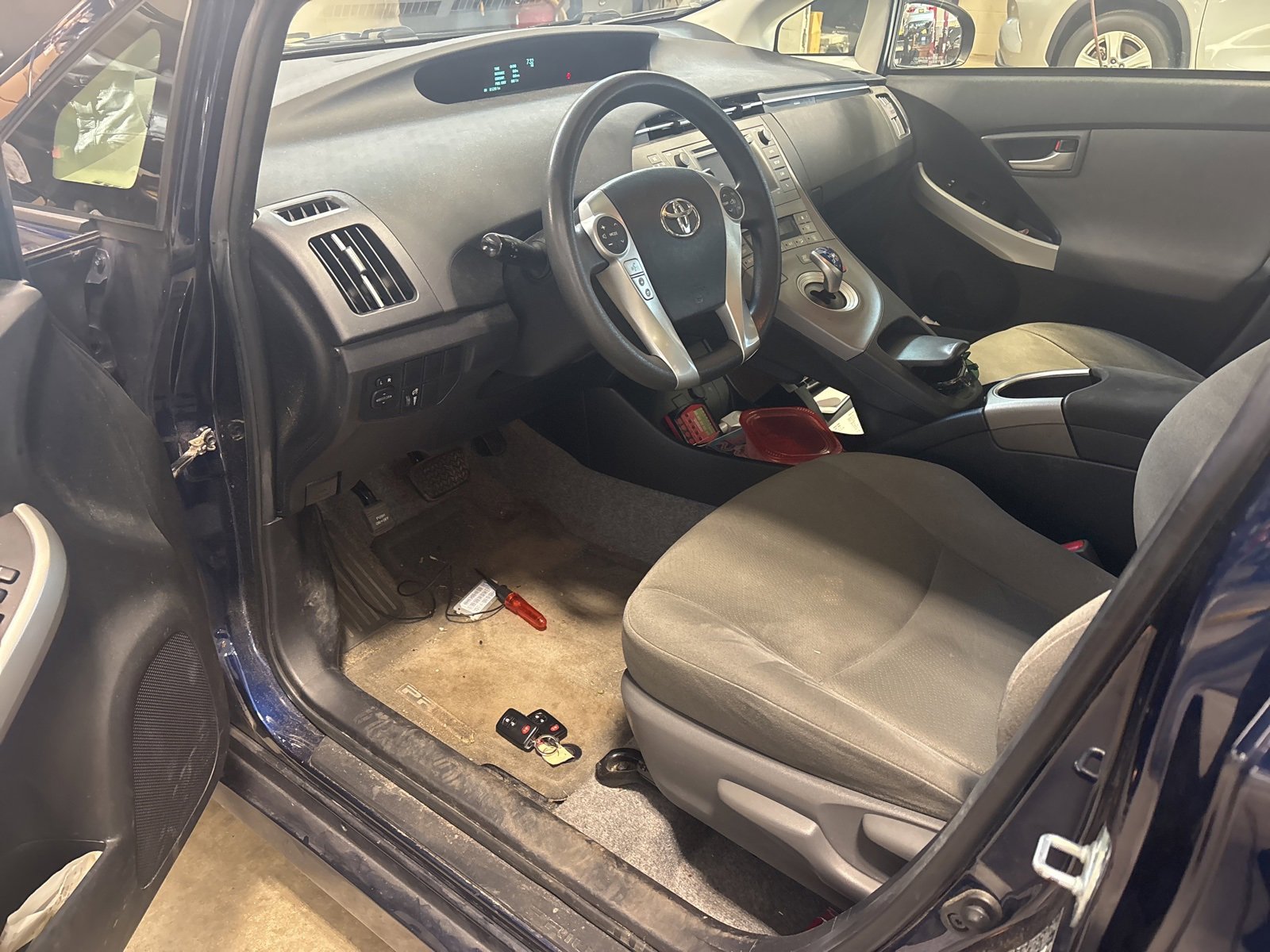 Thumbnail: 2015 Toyota Prius - 11