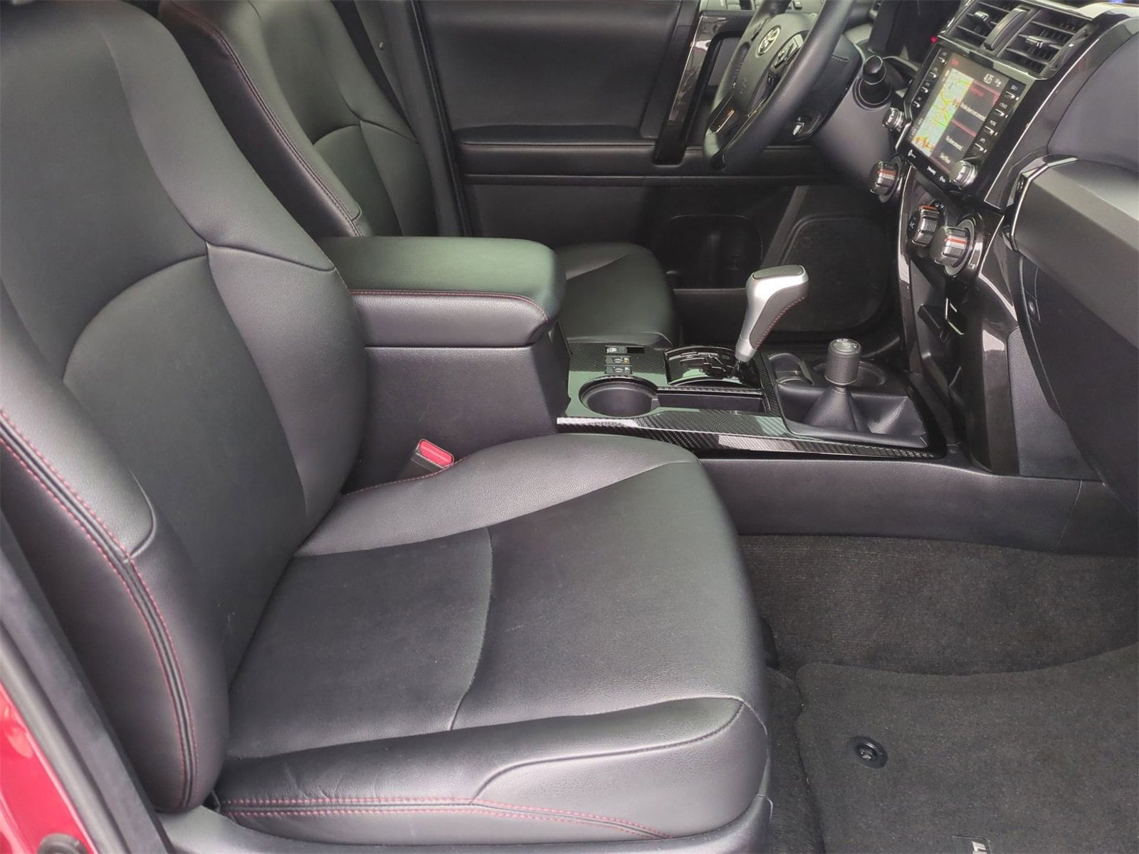 Thumbnail: 2022 Toyota 4Runner - 23