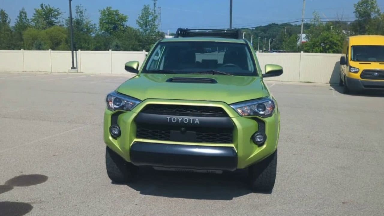 Thumbnail: 2022 Toyota 4Runner - 3