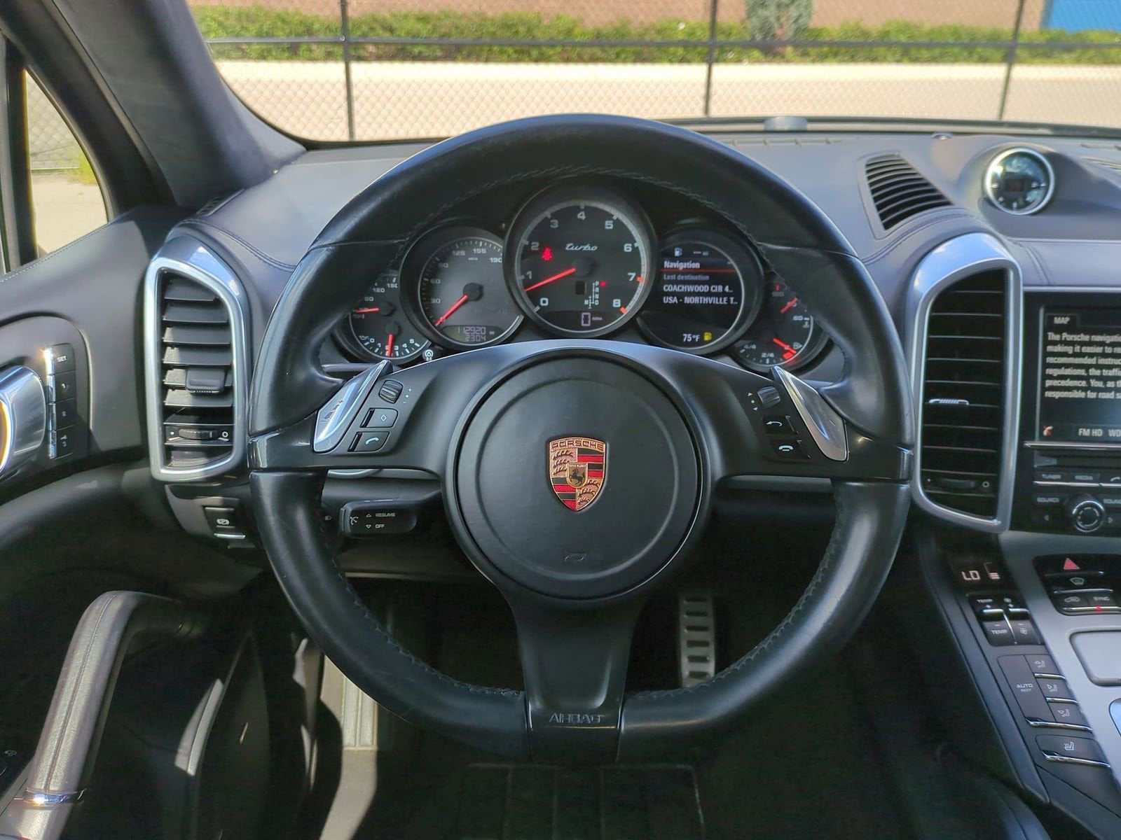 Thumbnail: 2014 Porsche Cayenne - 24