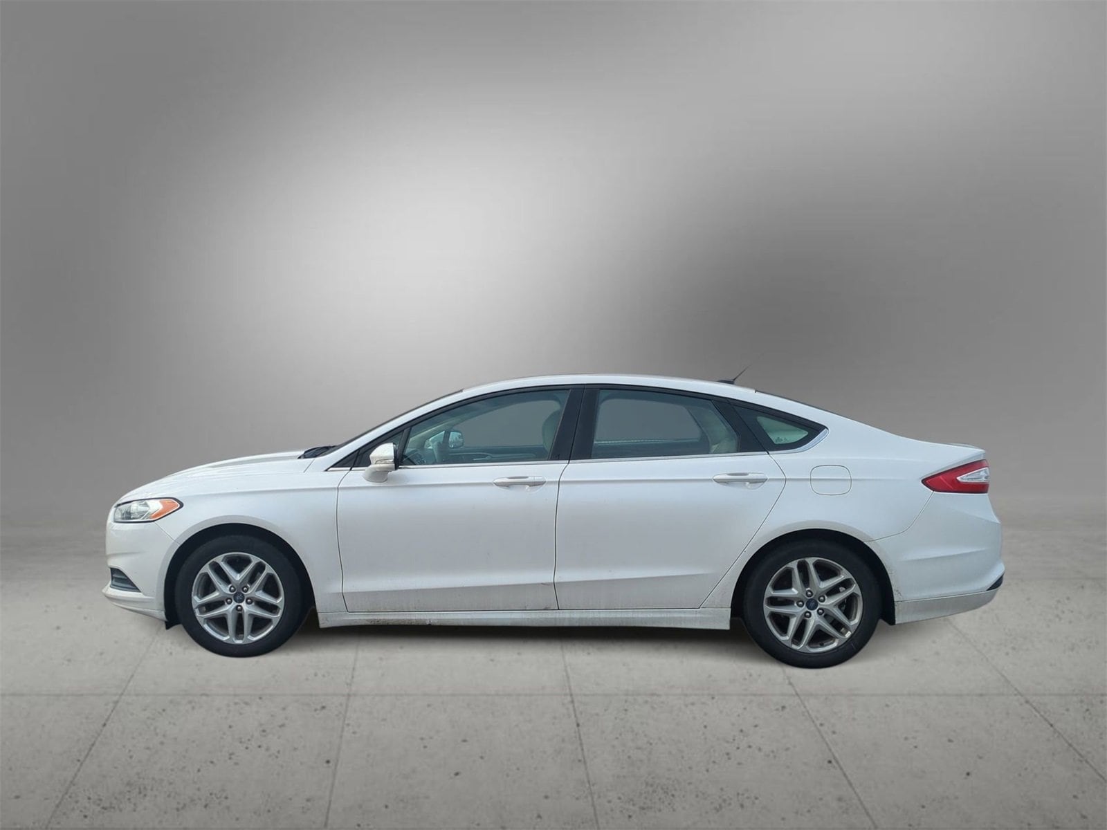 Thumbnail: 2013 Ford Fusion - 5