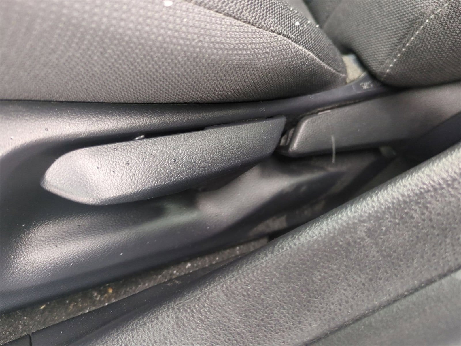 Thumbnail: 2025 Toyota Corolla - 17