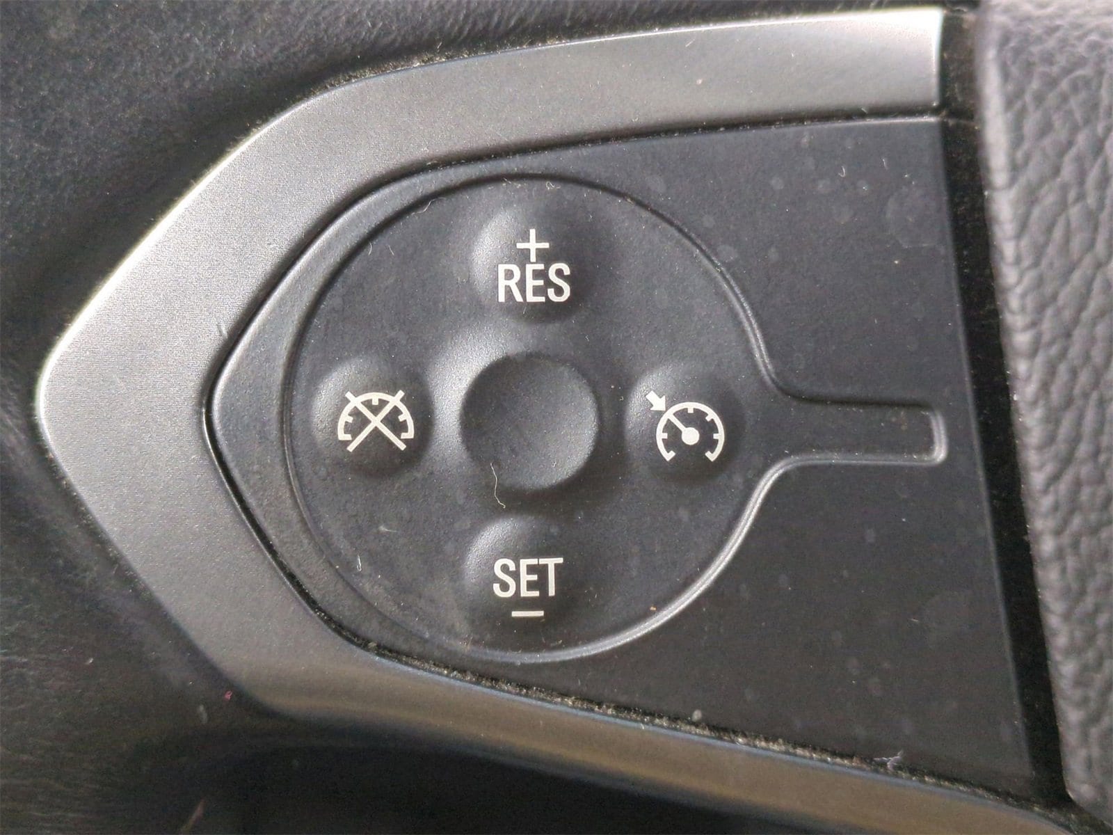 Thumbnail: 2016 Chevrolet Silverado 1500 - 23