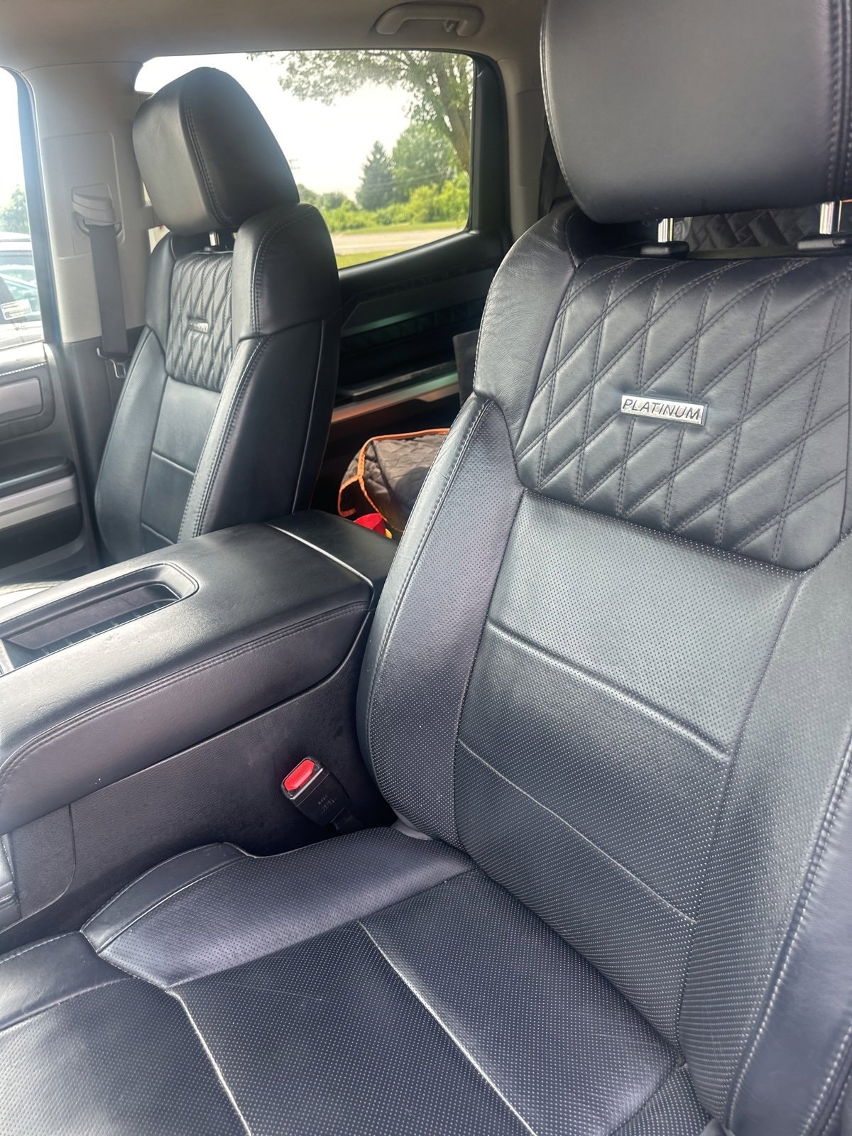 2016 Toyota Tundra  9