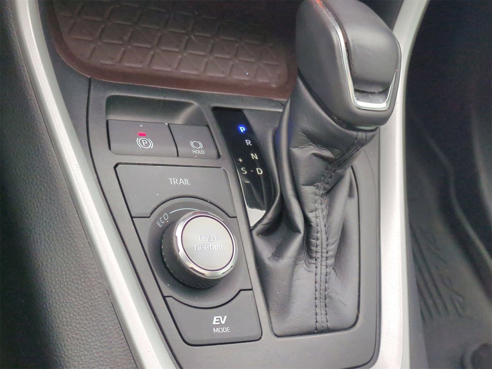 Thumbnail: 2022 Toyota RAV4 - 33