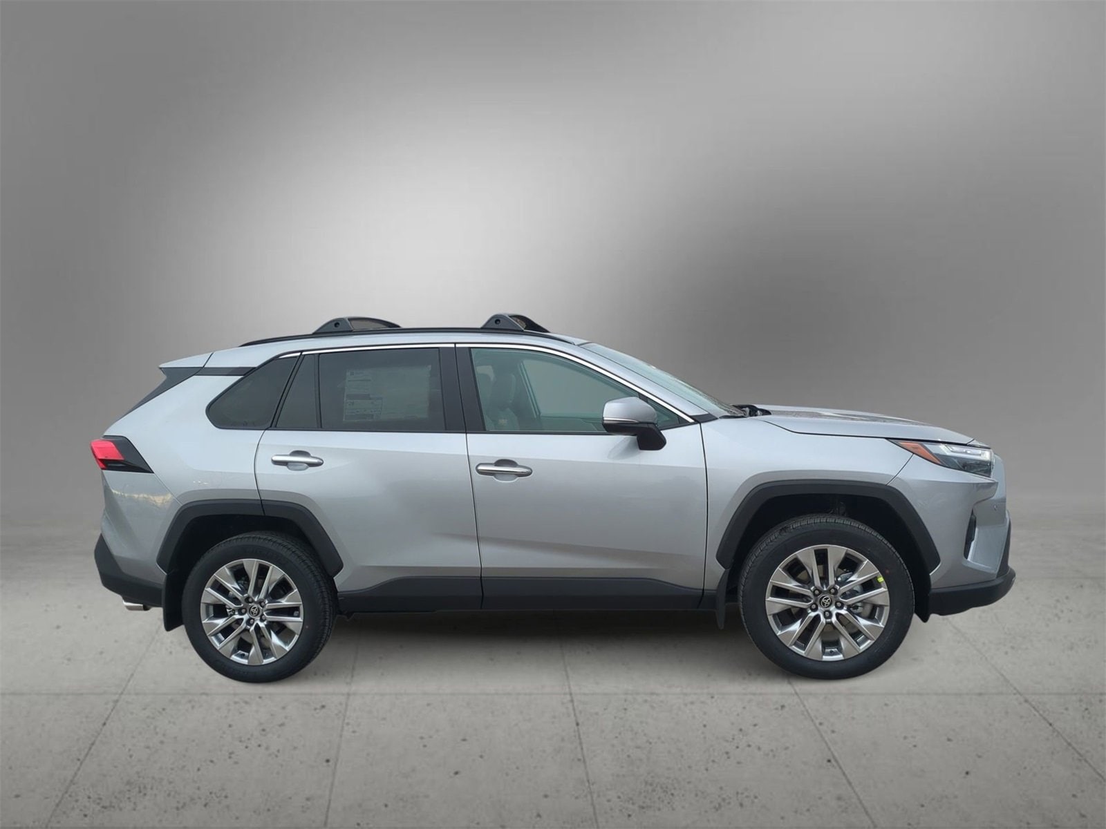 Thumbnail: 2025 Toyota RAV4 - 9