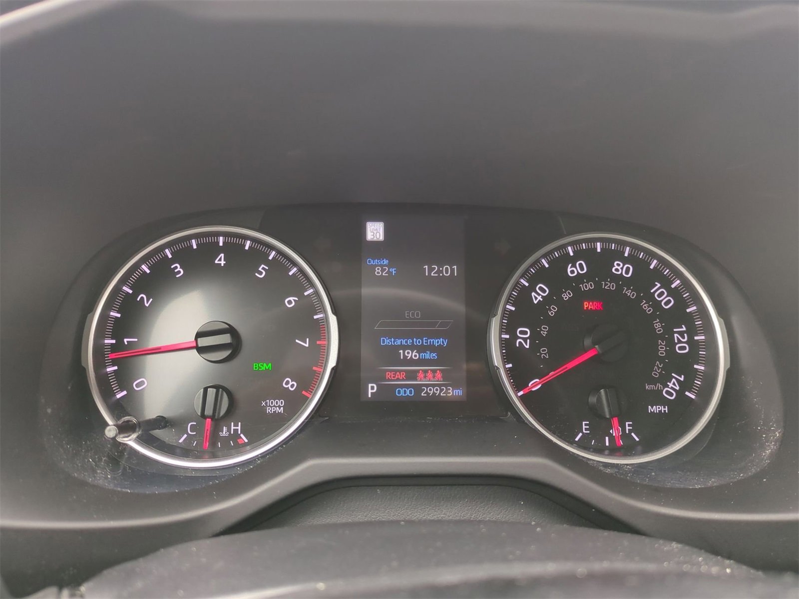 Thumbnail: 2022 Toyota RAV4 - 33