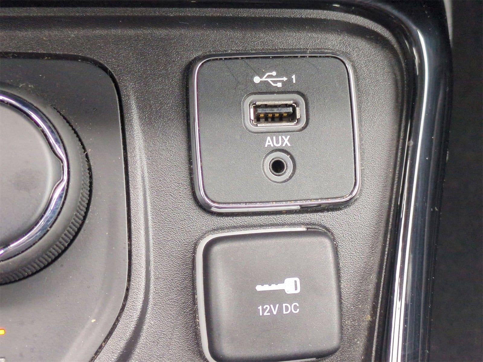 Thumbnail: 2020 Jeep Compass - 29