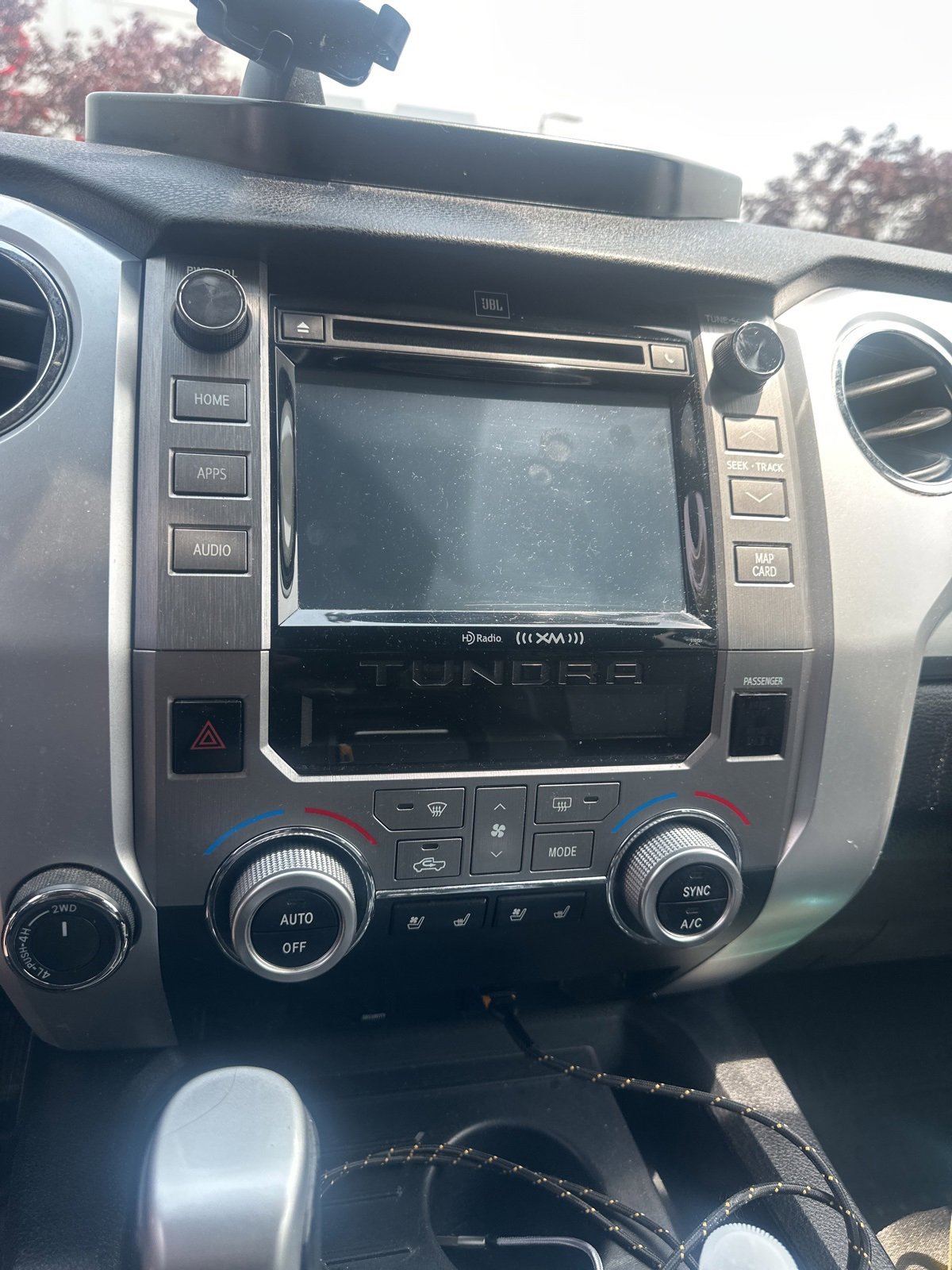 2016 Toyota Tundra  7