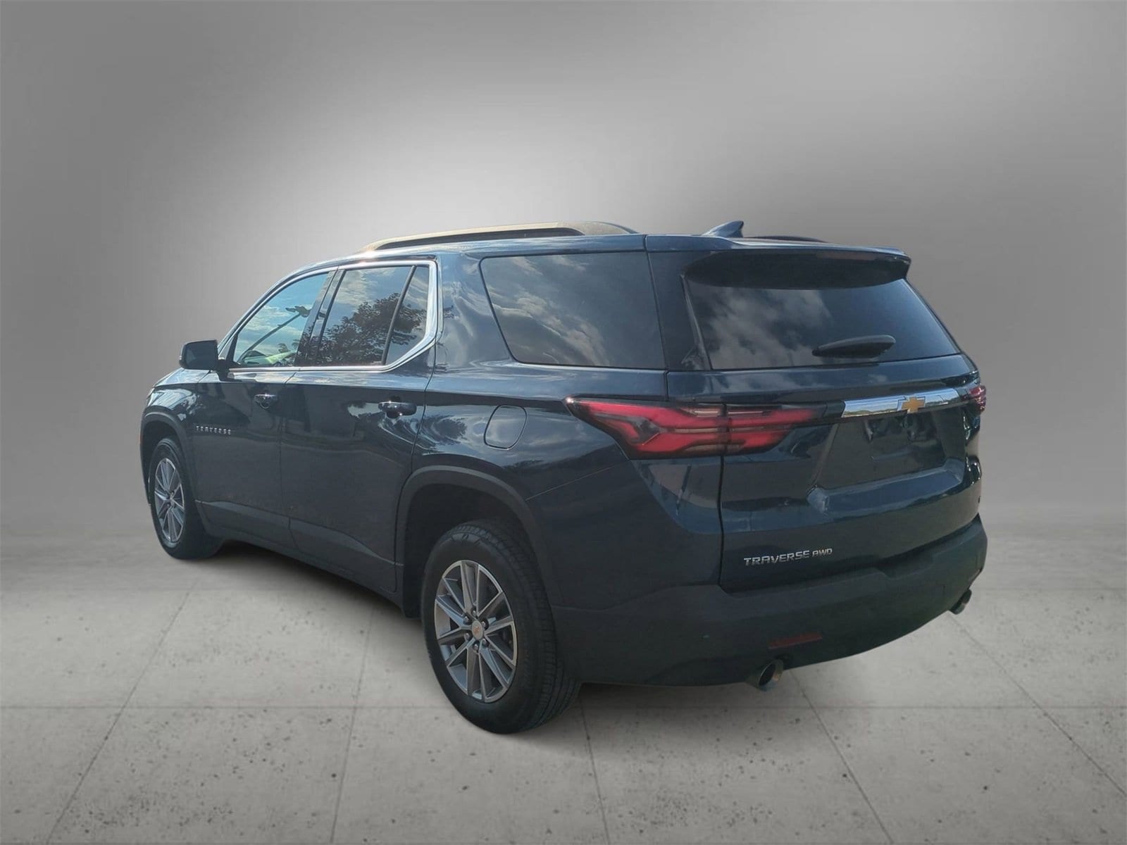 Thumbnail: 2023 Chevrolet Traverse - 6