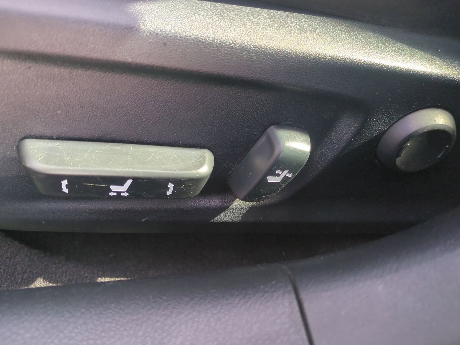 Thumbnail: 2017 Lexus IS - 17