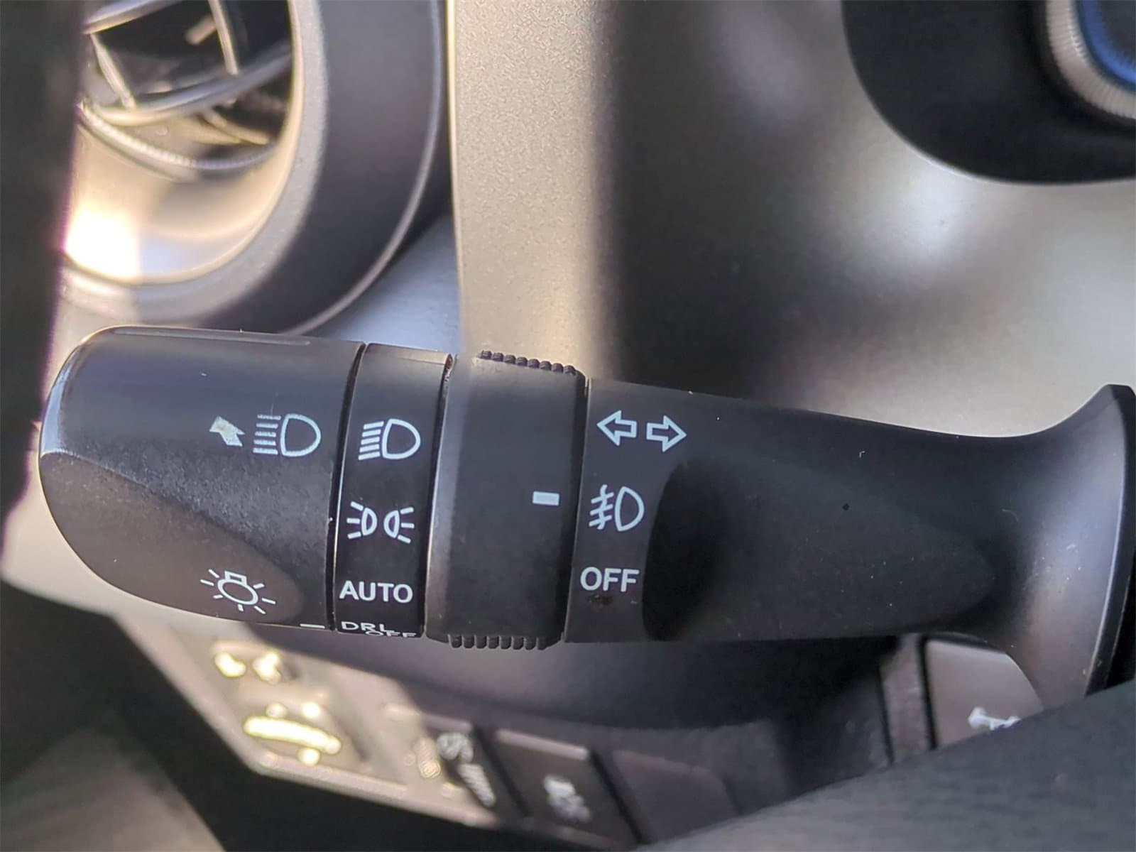 Thumbnail: 2014 Toyota RAV4 - 28